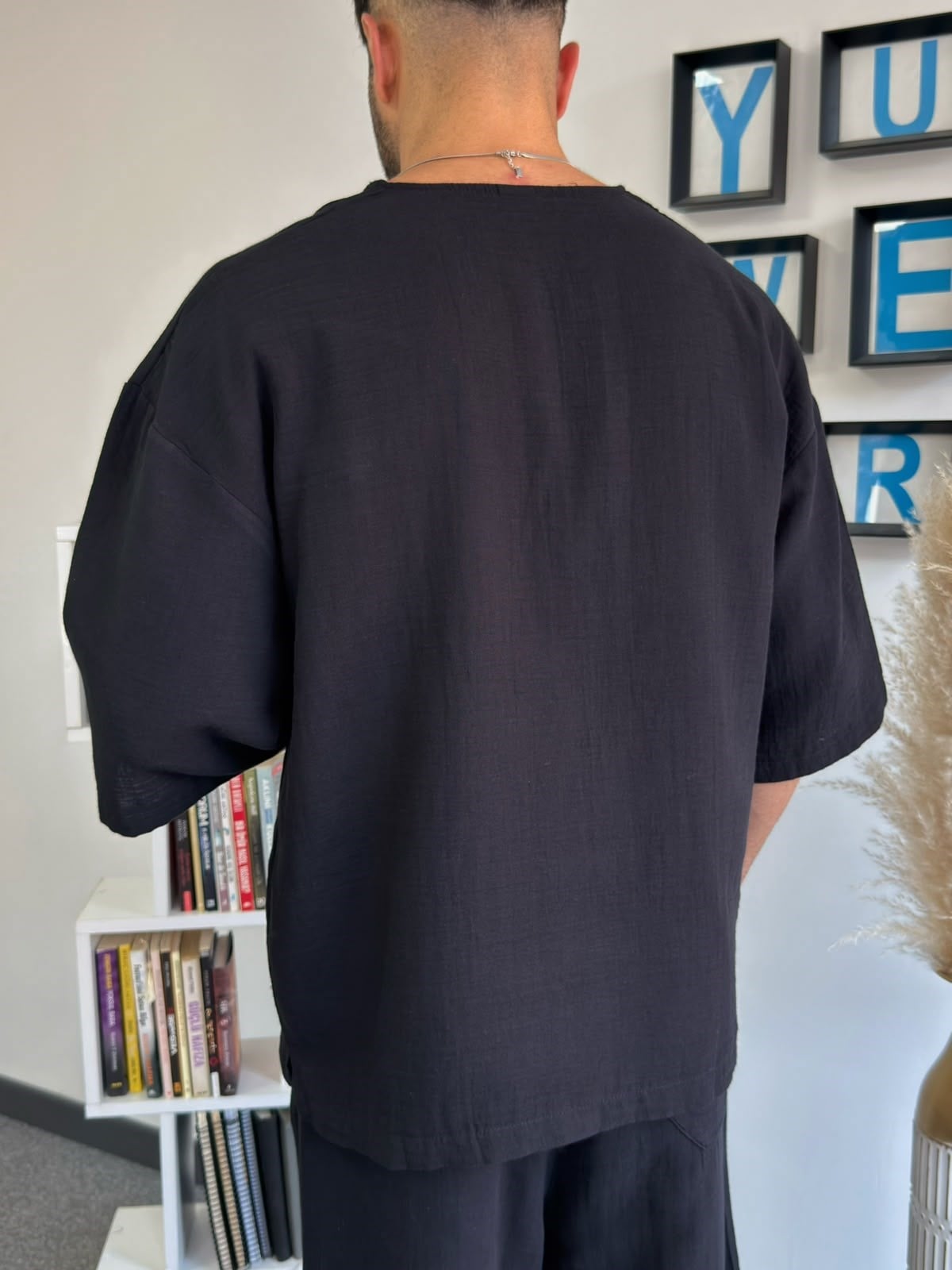 Siyah Müslin Kumaş Fakir Kol Oversize T-Shirt