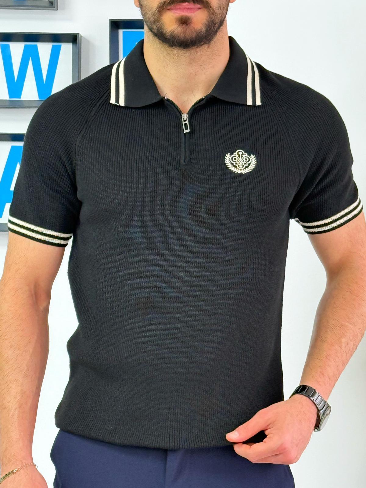 Siyah Nakış Armalı Triko Fermuarlı Polo T-Shirt