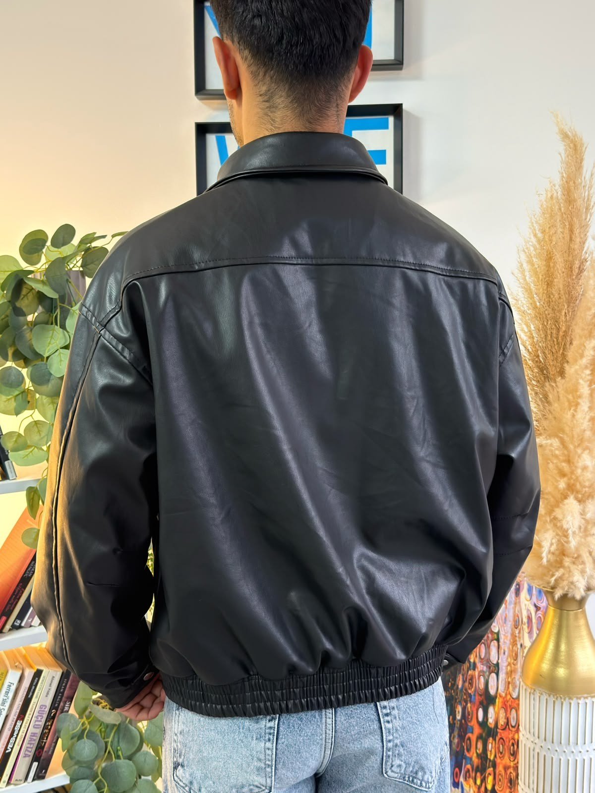 Siyah Vintage Oversize Tokalı Deri Mont