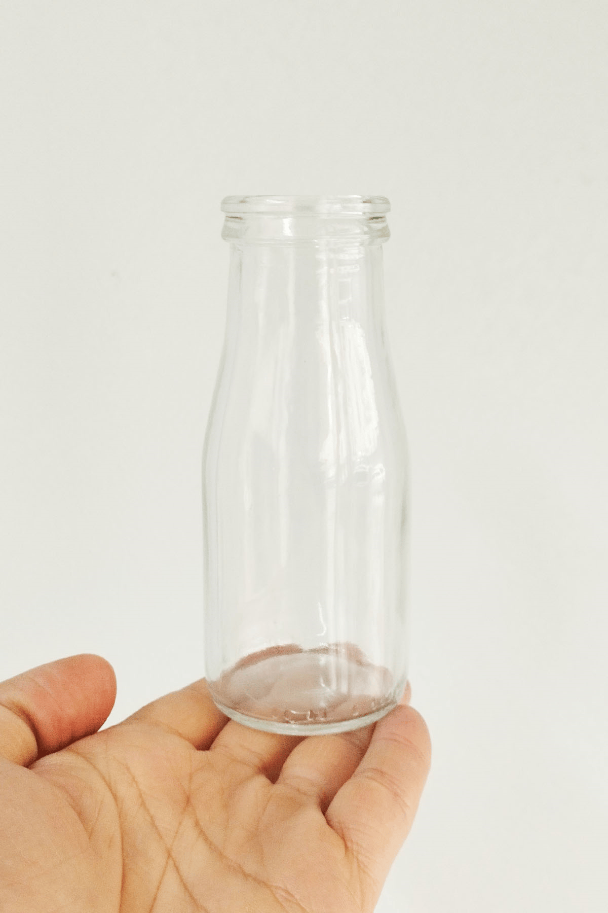 200cc Şeffaf Ayran, Süt Cam Şişe Plastik Kapaklı 