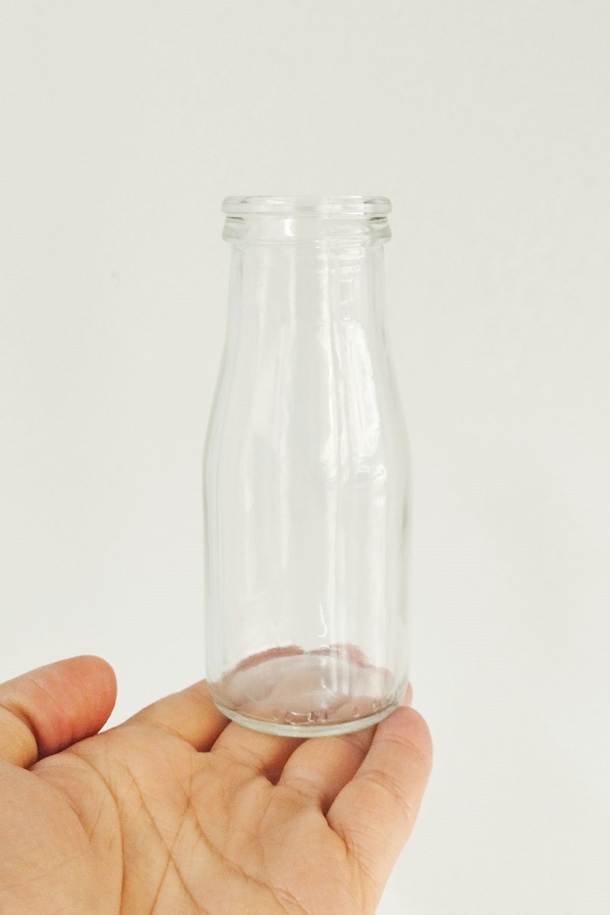 200cc Şeffaf Ayran, Süt Cam Şişe Plastik Kapaklı 