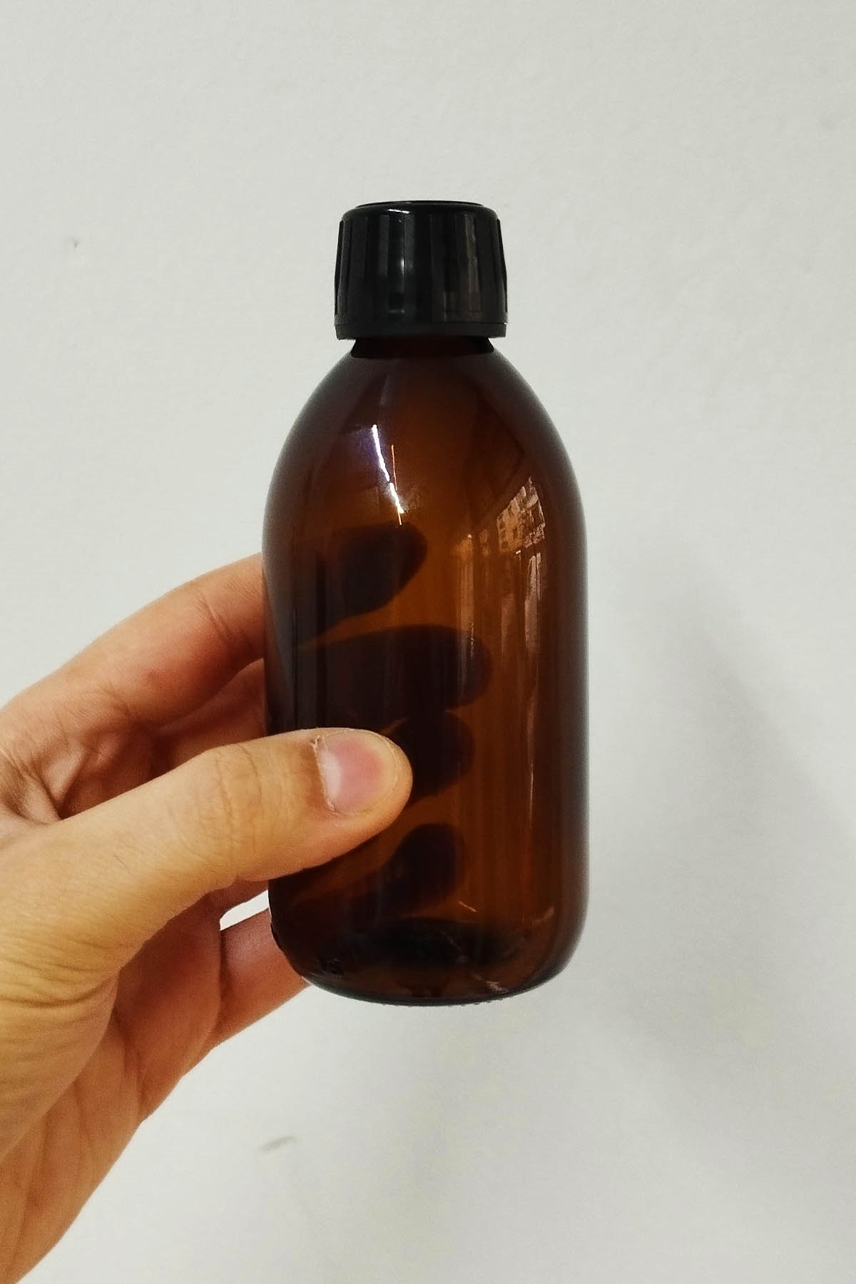250cc Amber Ecza Cam Şişe Kapaklı