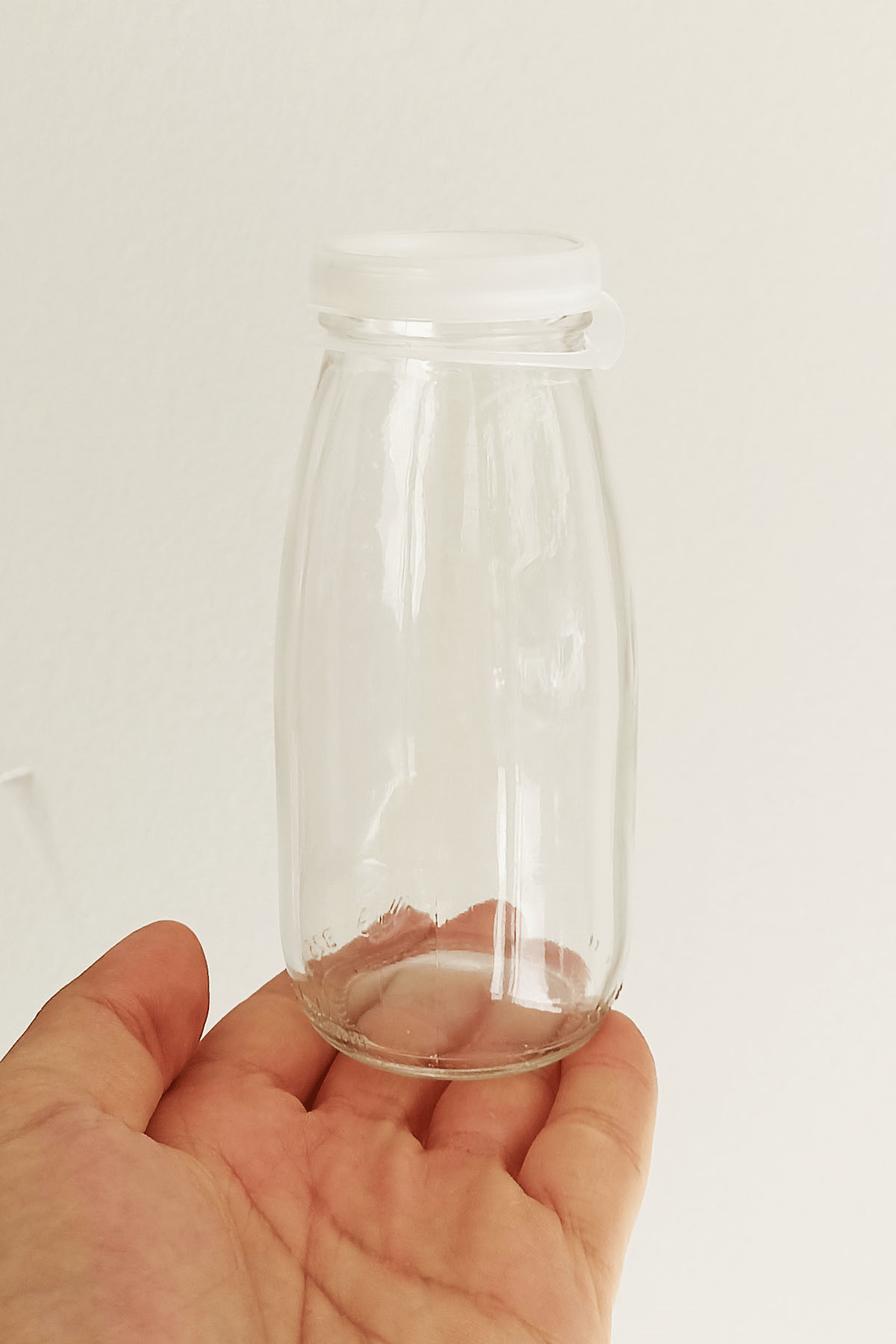250cc Şeffaf Ayran, Süt Cam Şişe Plastik Kapaklı 