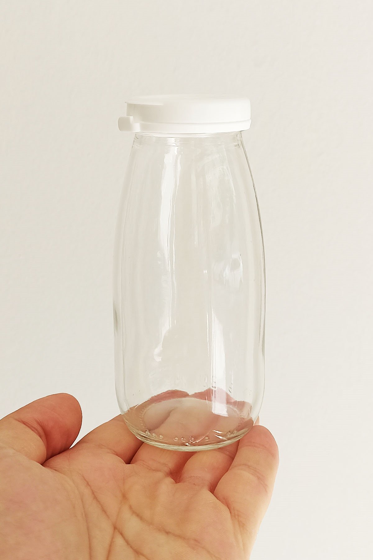 250cc Şeffaf Ayran, Süt Cam Şişe Plastik Kapaklı 
