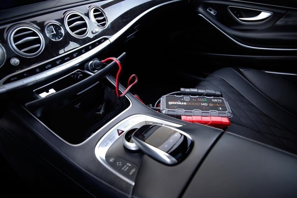 Noco Boost GB70 12V 2000 Amper Lityum Akü Takviye + Powerbank + Led Lamba