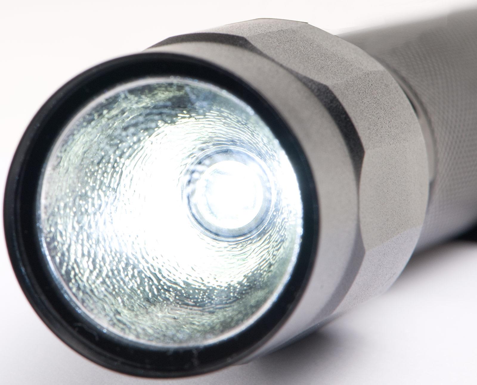 PELI 2360 Tactical Flashlight El Feneri