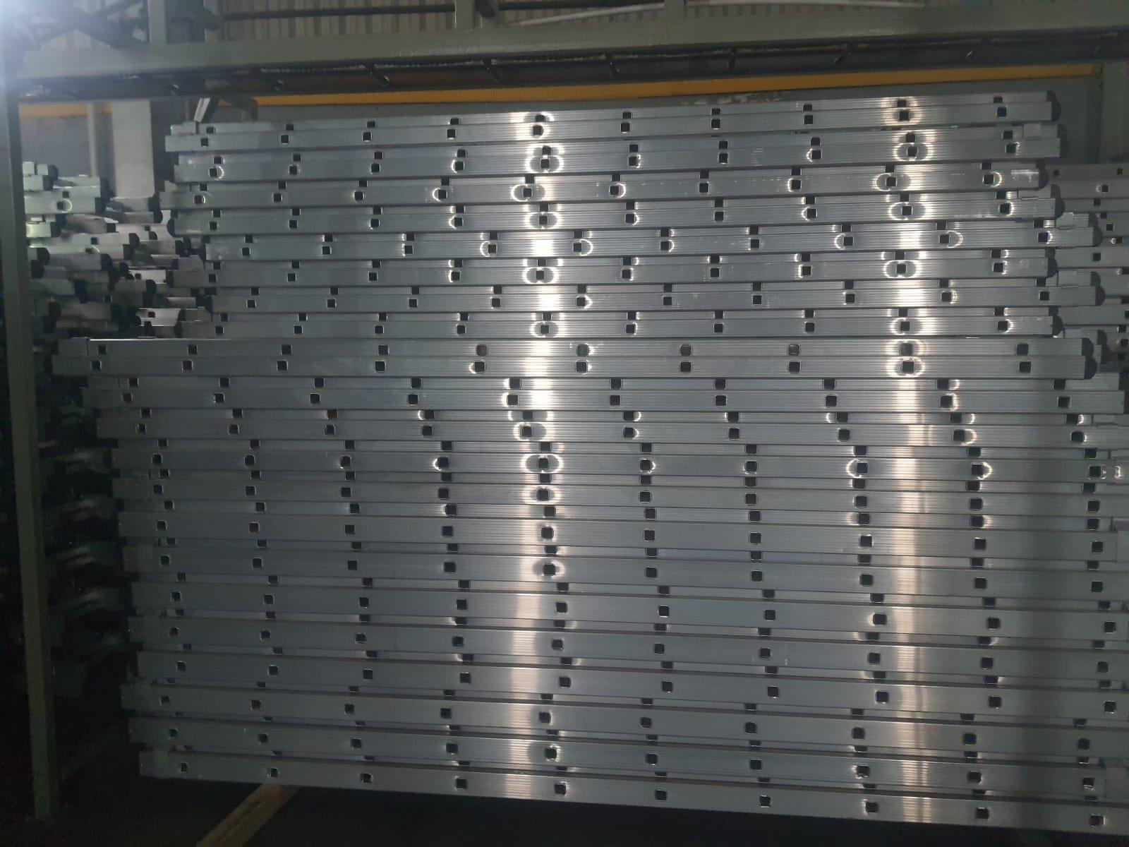 TRİO Sürgülü 2X2.5 Metre Alüminyum Merdiven