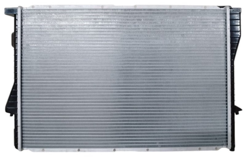bmw-750i-e38-otomatik-94-su-radyatoru--d82-a1