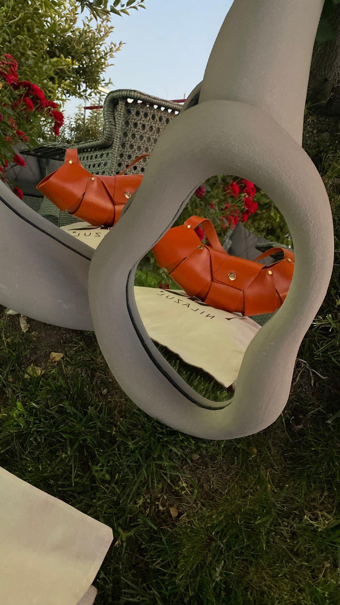 Orange Crouvelle