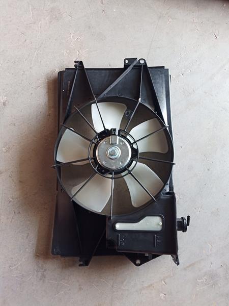 FAN MOTORU COROLLA 2001 >