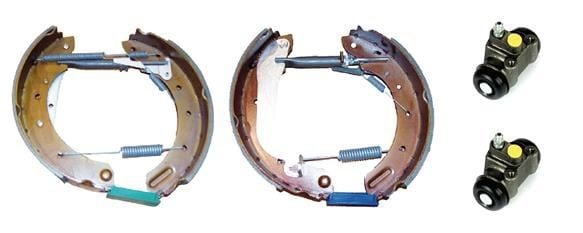 FREN PAPUÇ TAKIMI FORD MAVERICK UDS. UNS 02/93-04/98-NISSAN TERRANO II R20 10/92-09/07
