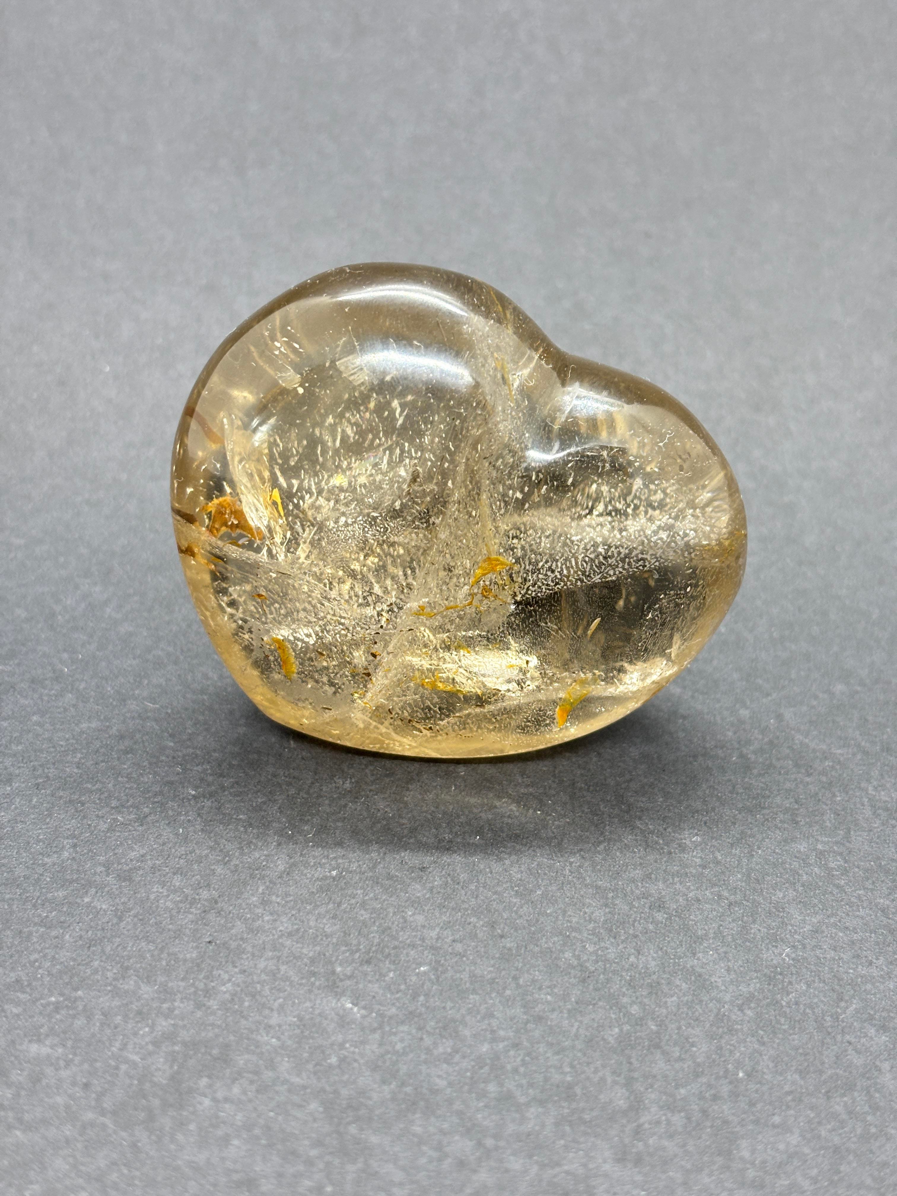 ALTIN RUTİLLİ KUVARS KALP PALMSTONE DOĞALTAŞ