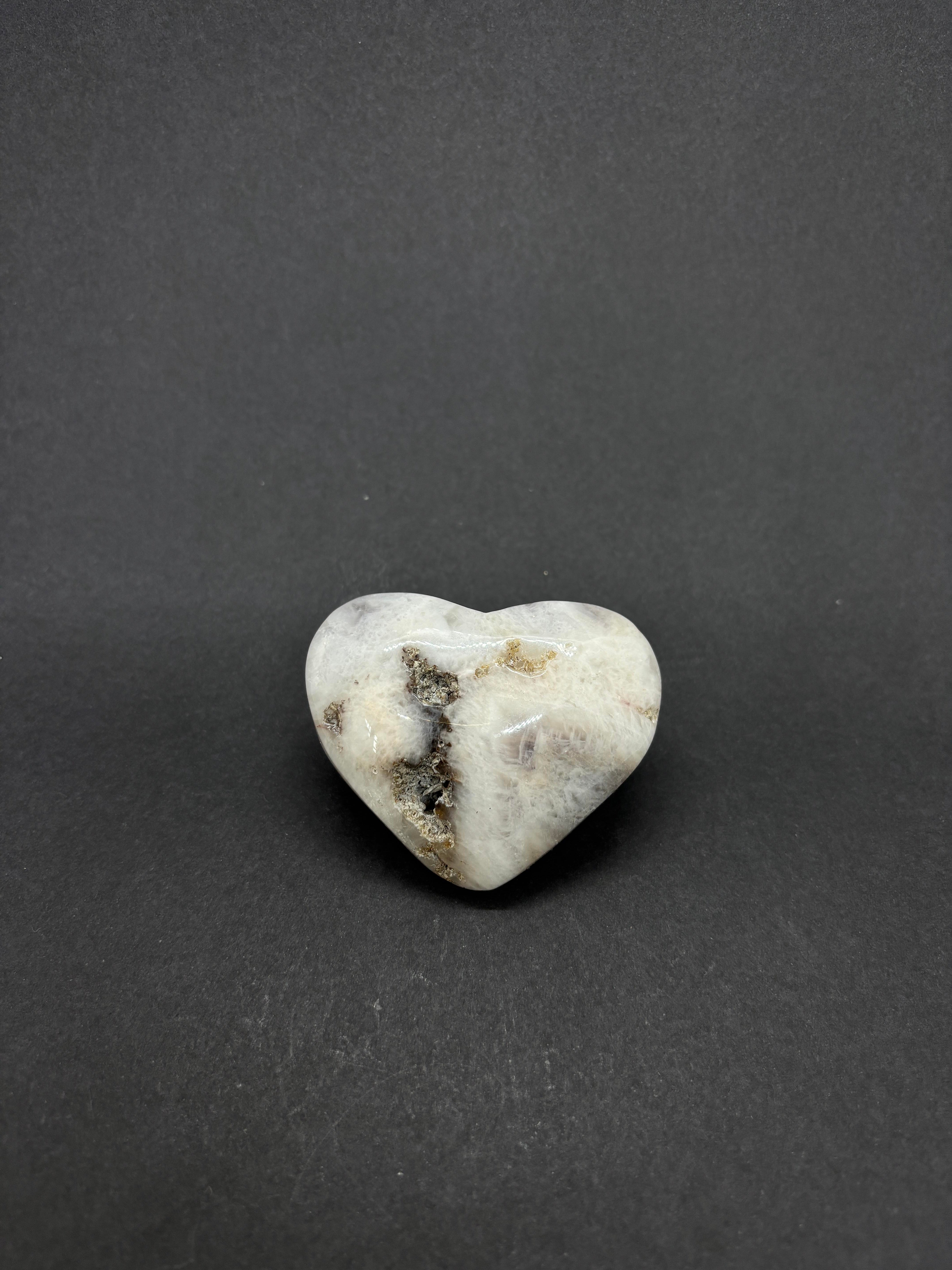 BEYAZ KALSİD KALP PALMSTONE DOĞALTAŞ