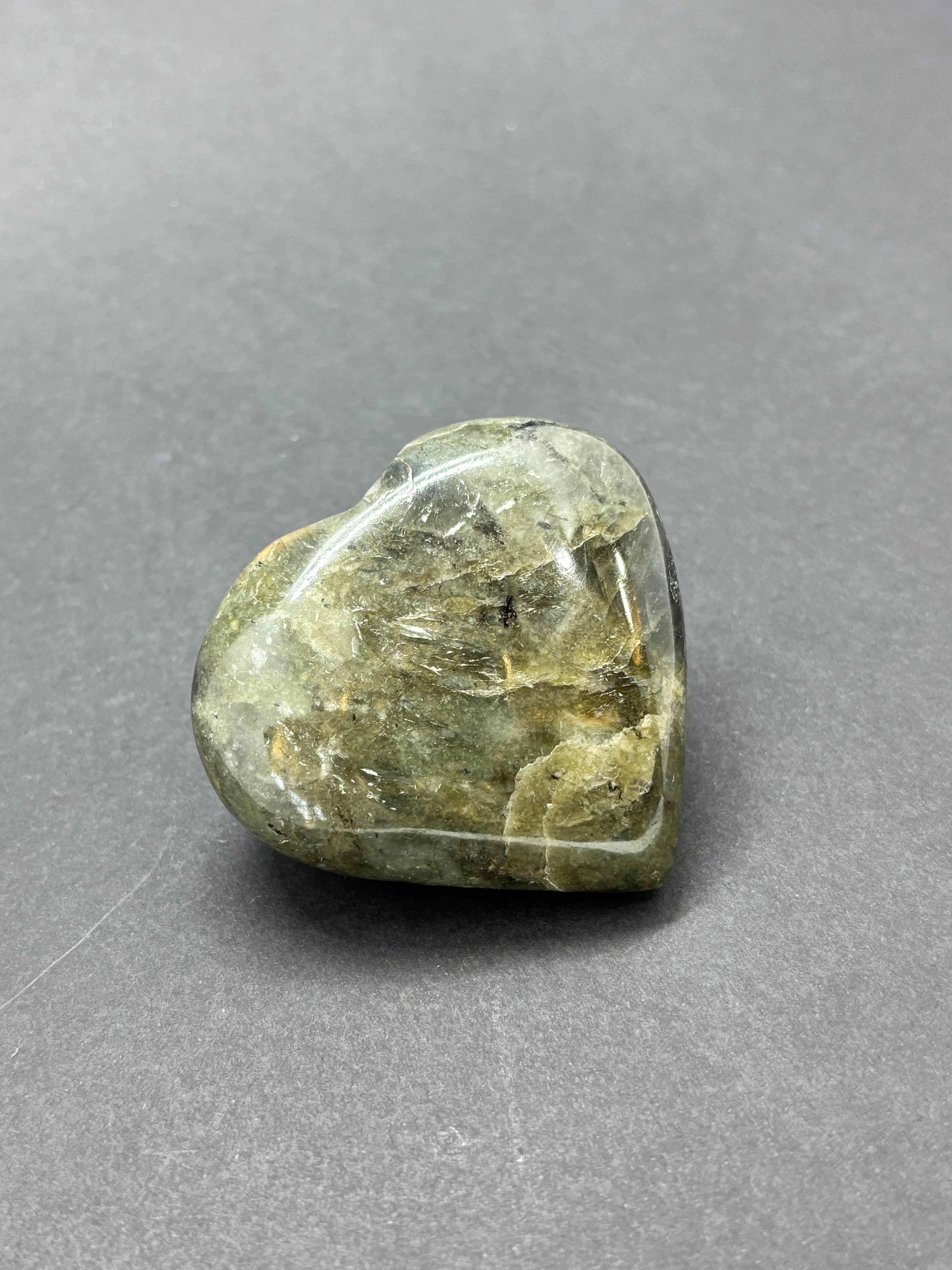 LABRADORİT KALP PALMSTONE DOĞALTAŞ(BÜYÜK)