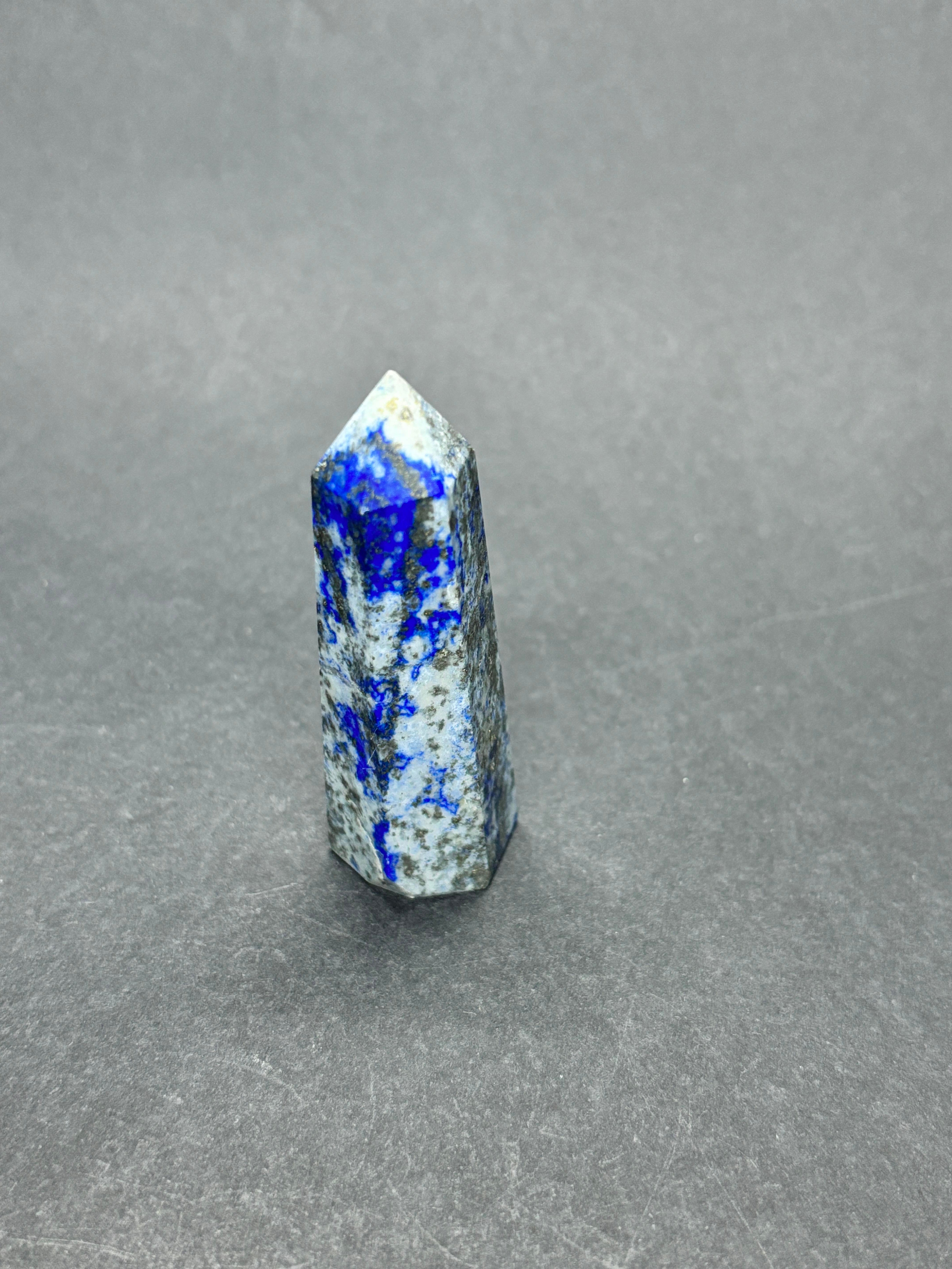 LAPİS LAZULİ KULE DOĞALTAŞ