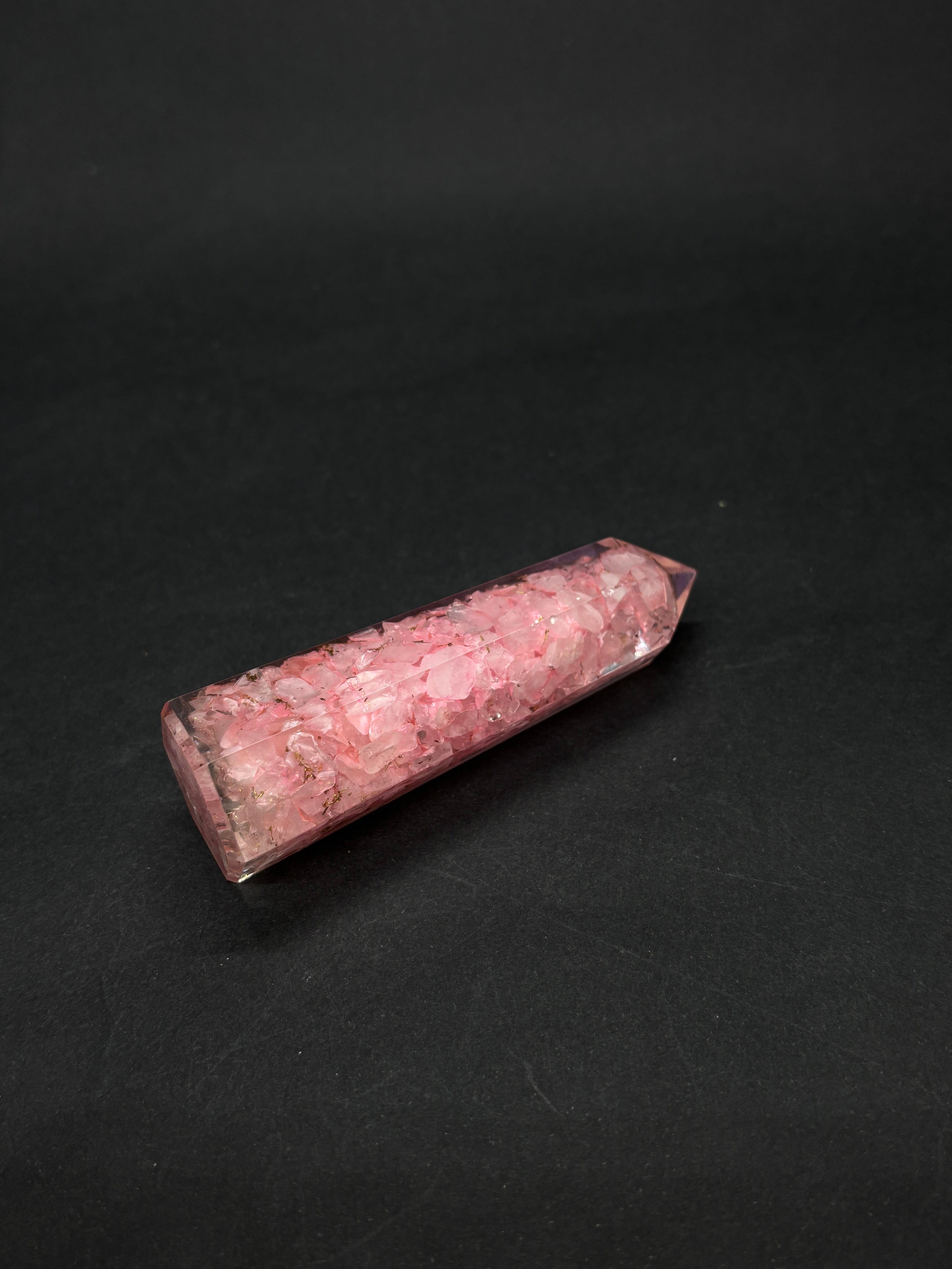 PEMBE KUVARS ORGONİT KULE