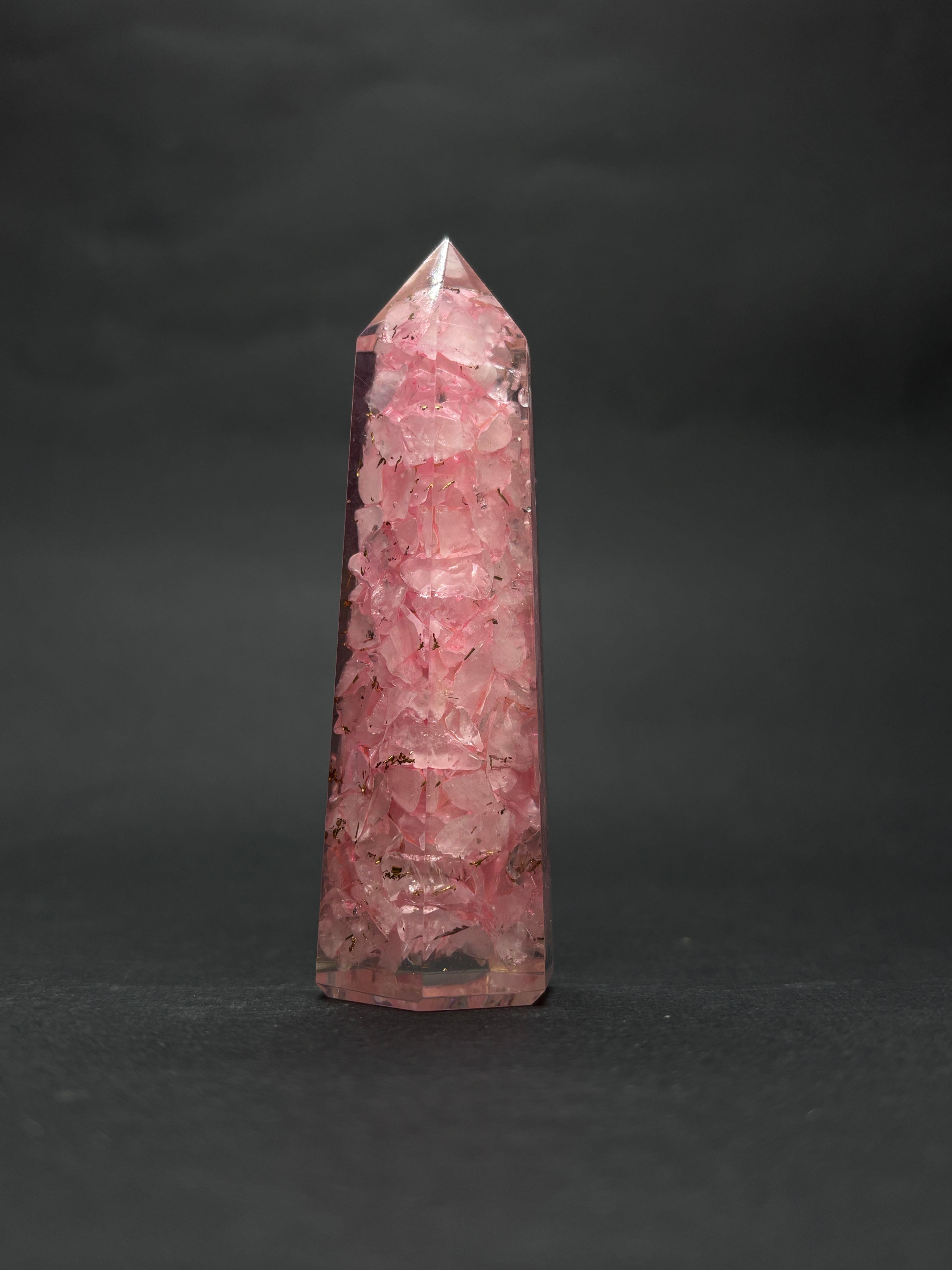 PEMBE KUVARS ORGONİT KULE