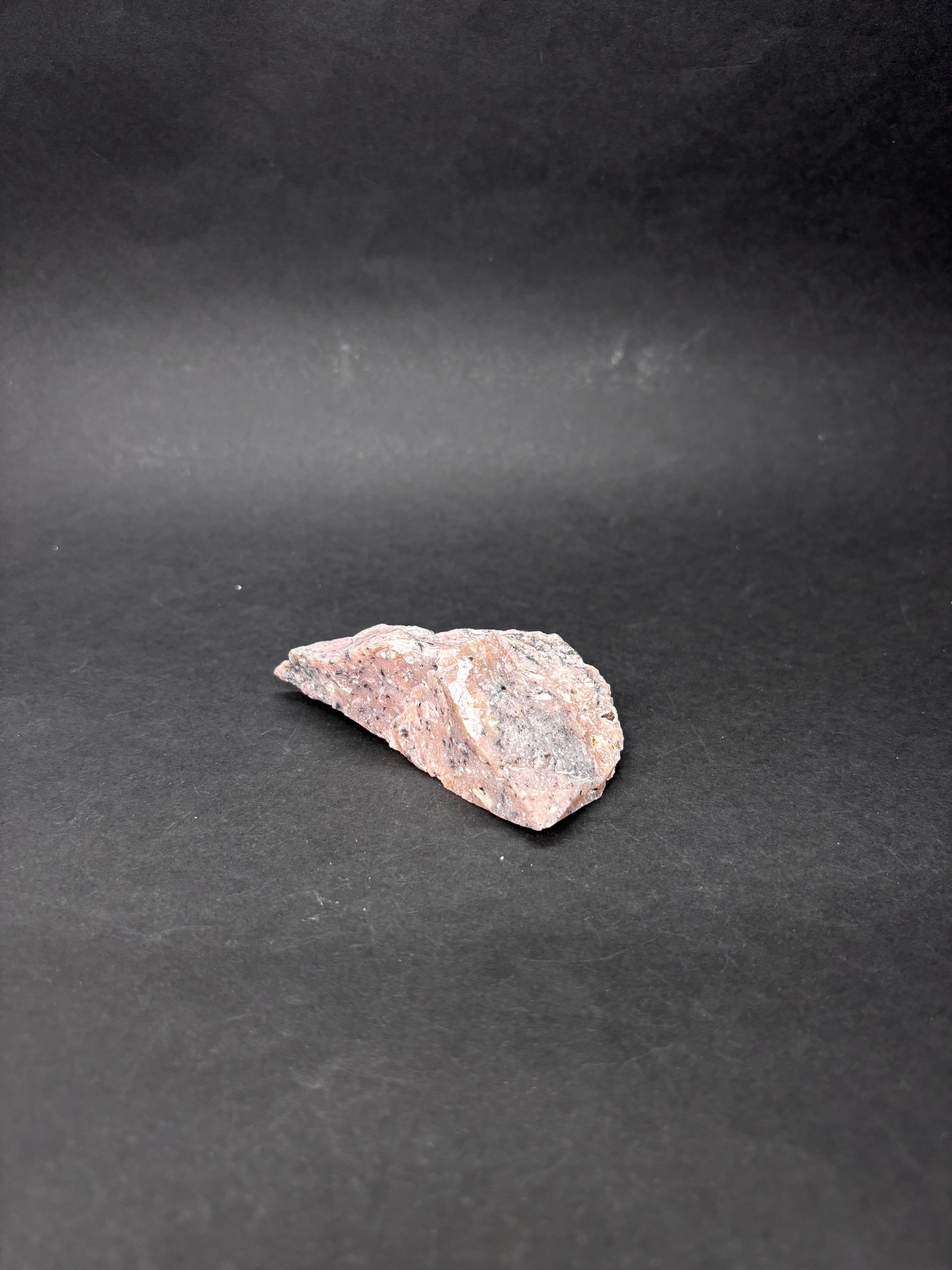 PEMBE OPAL DOĞALTAŞ 1 ADET
