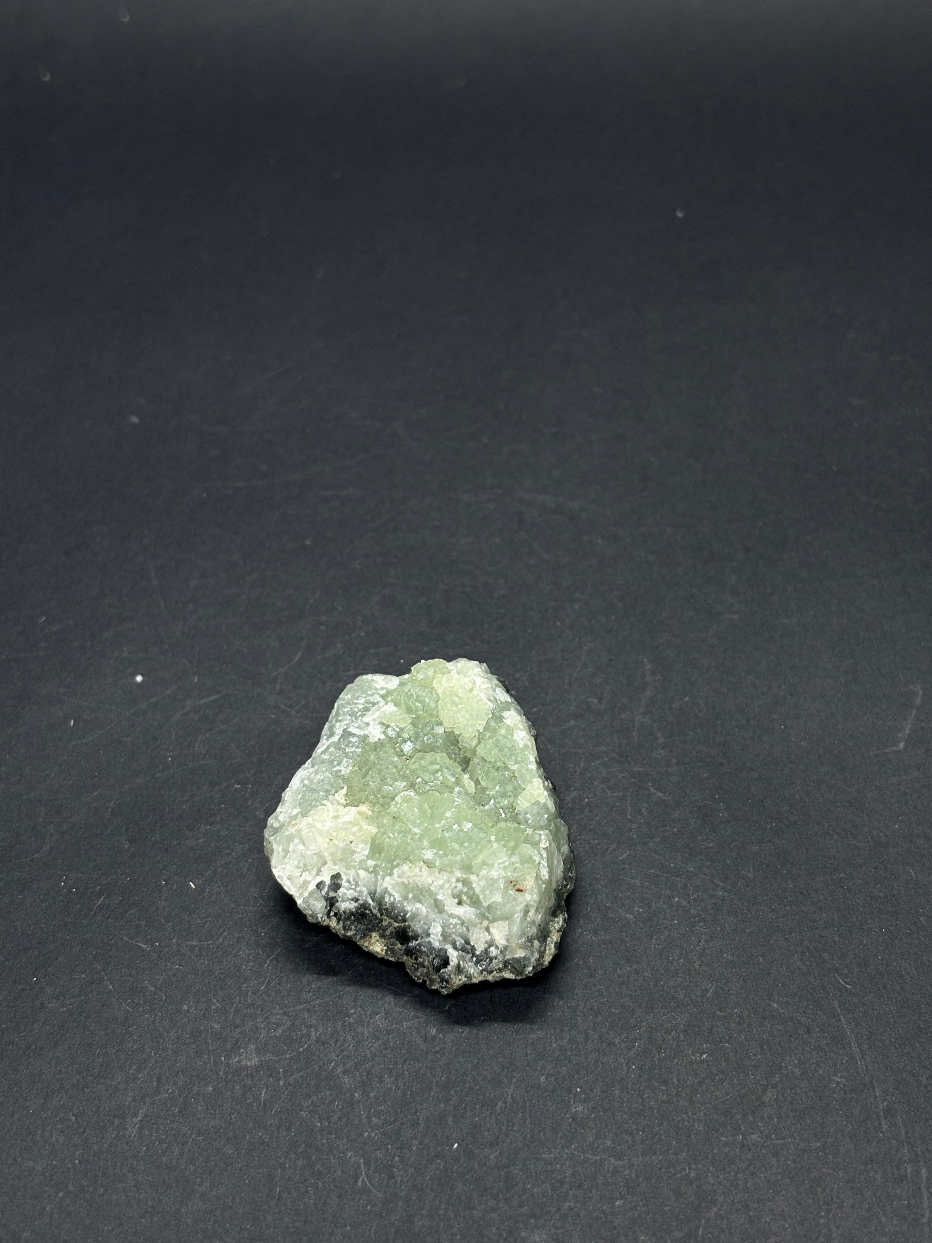 PERİNAYT (PREHNİTE) DOĞALTAŞ