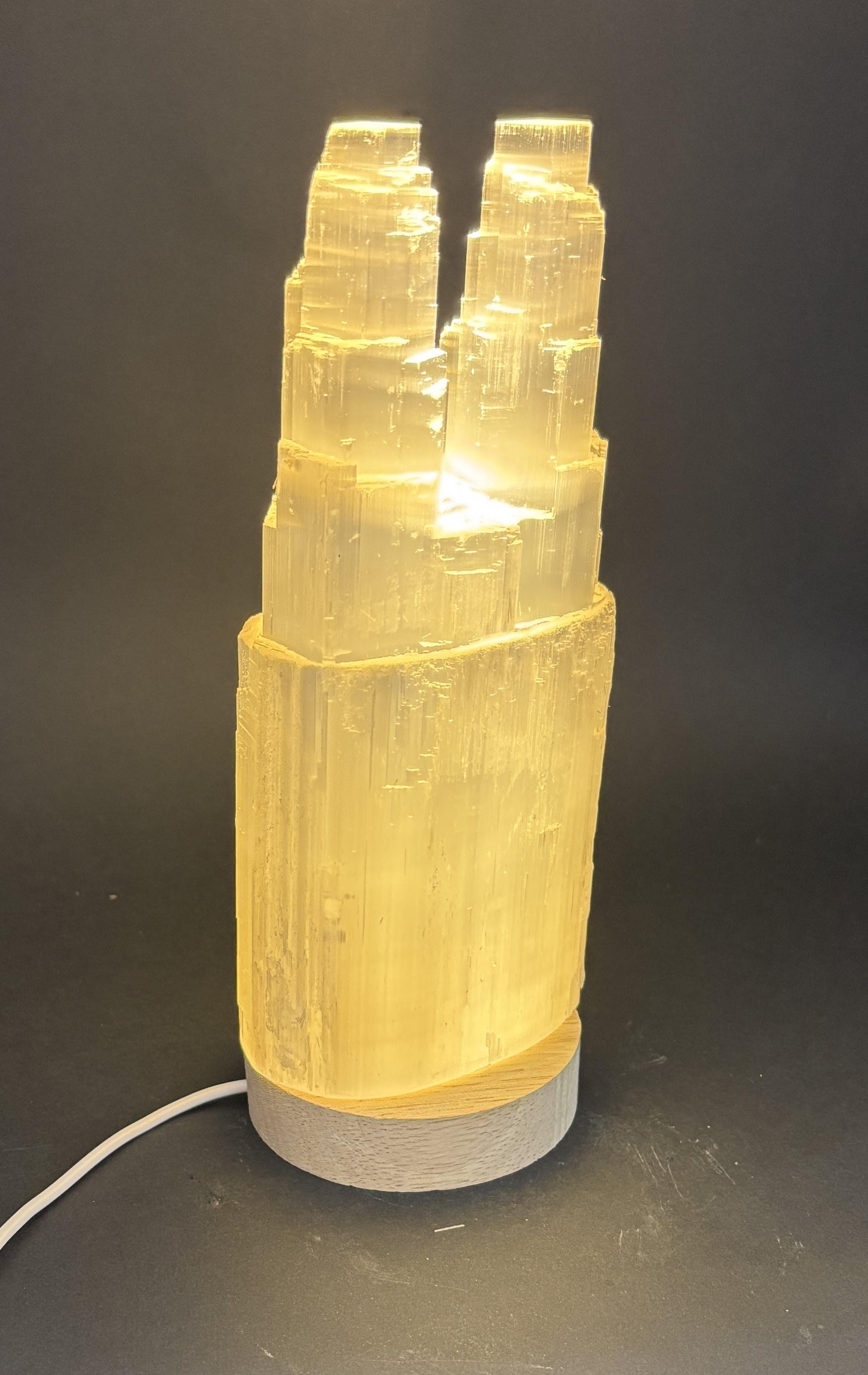 SELENİT DOĞALTAŞ TWİN TOWER DAR LAMBA 20 CM(SARI IŞIK)