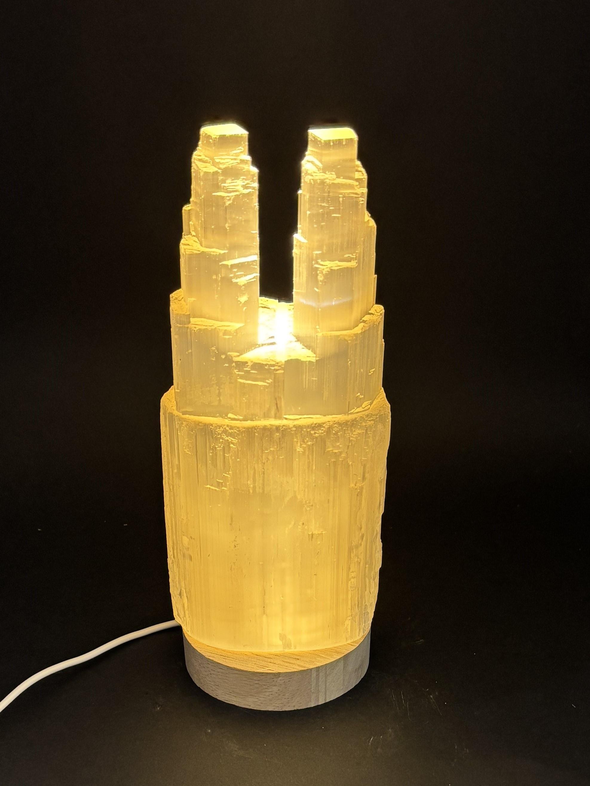 SELENİT DOĞALTAŞ TWİN TOWER DAR LAMBA 20 CM(SARI IŞIK)