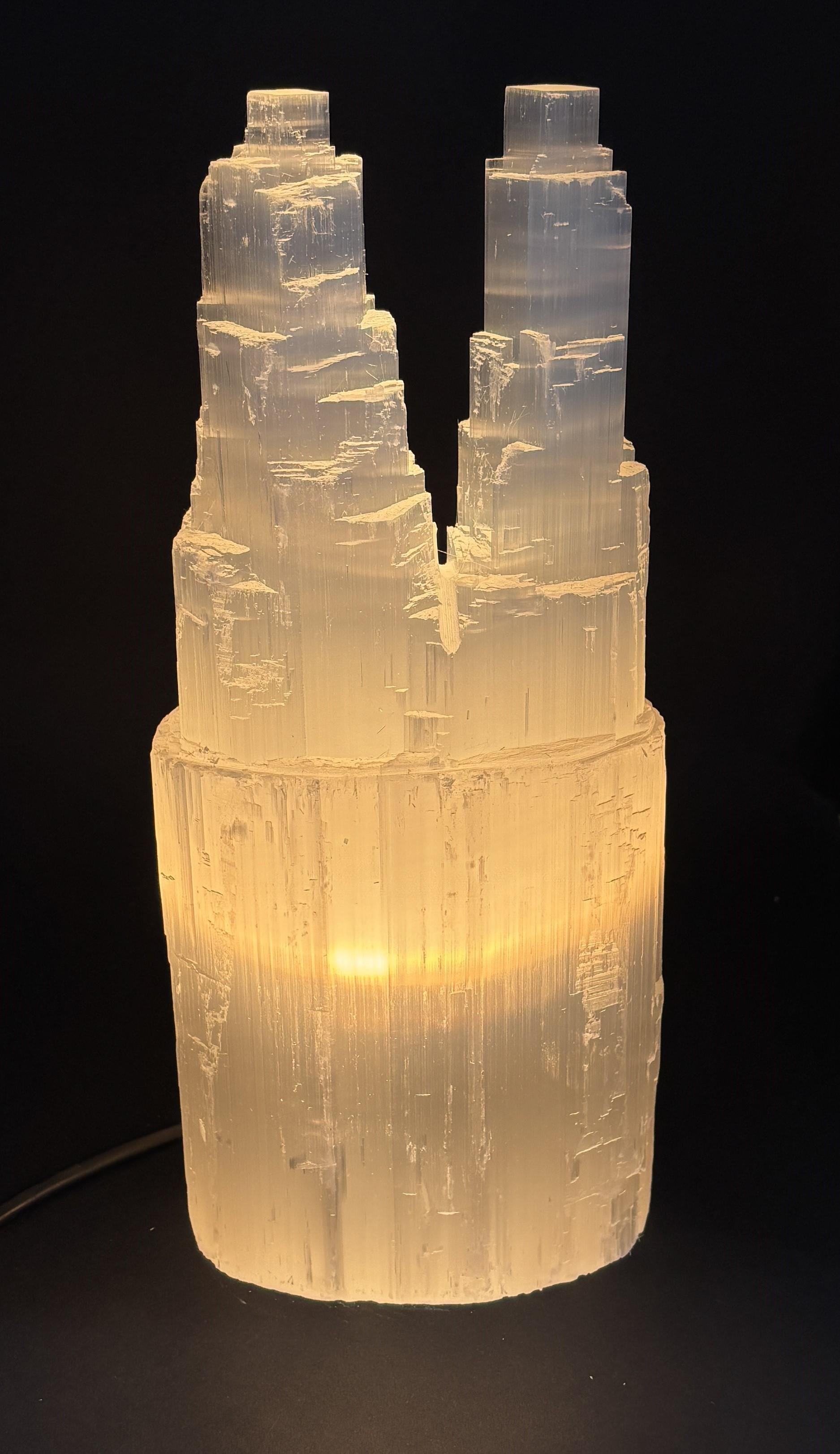 SELENİT DOĞALTAŞ TWİN TOWER LAMBA 30 CM