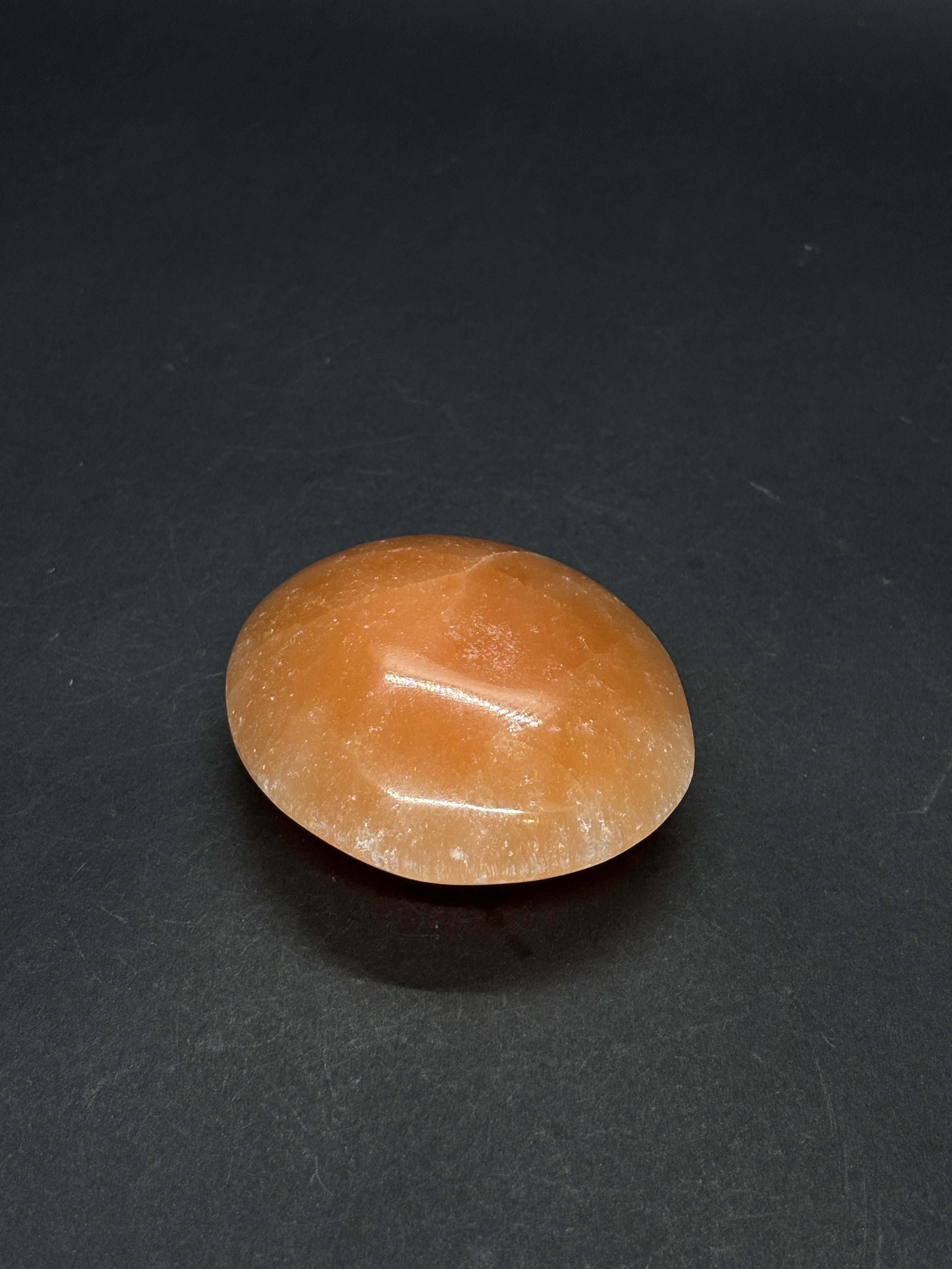 SELENİT YASSI OVAL DOĞALTAŞ 8 CM