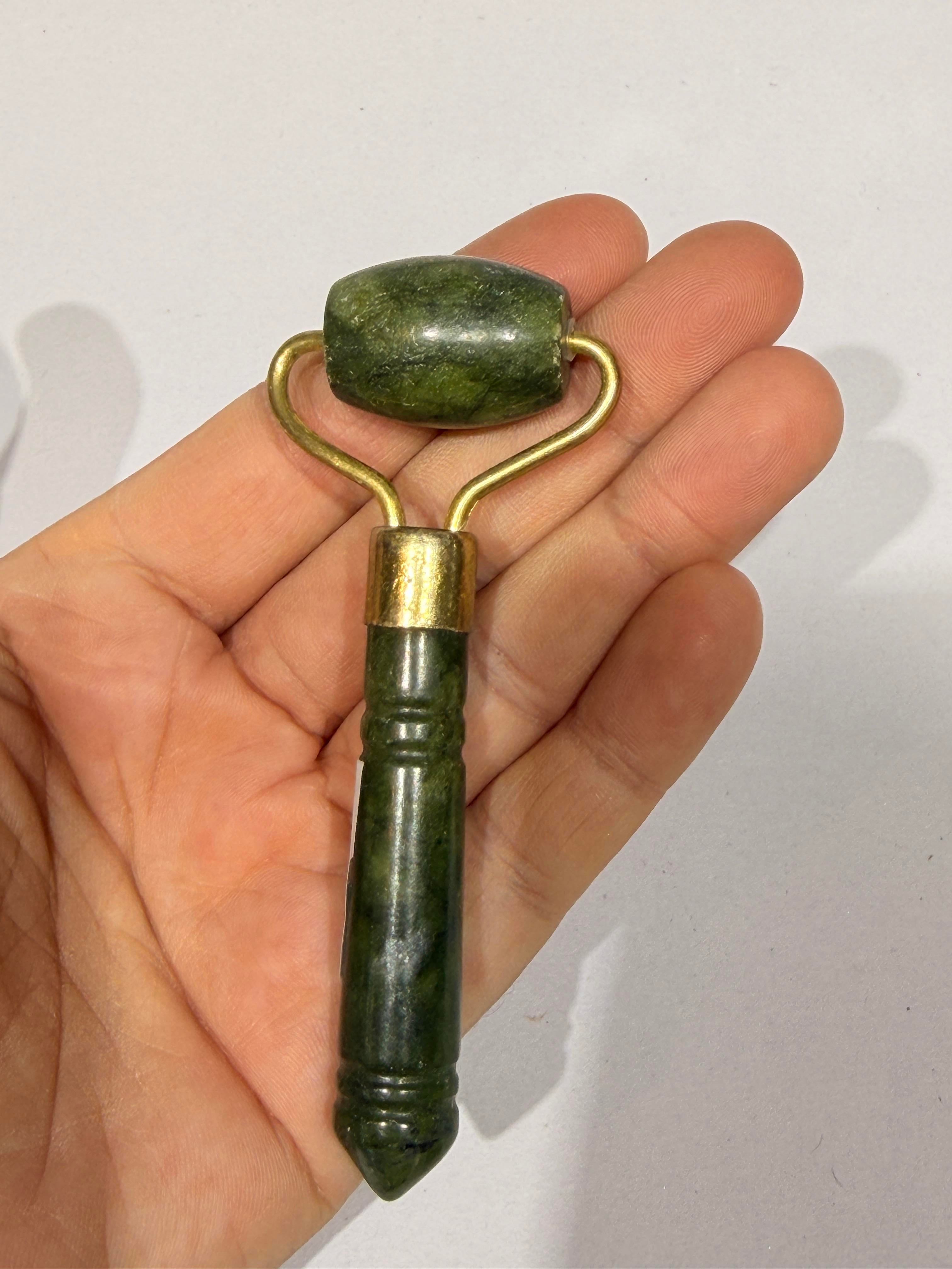 Yeşim Doğaltaş Yüz Yogası Roller