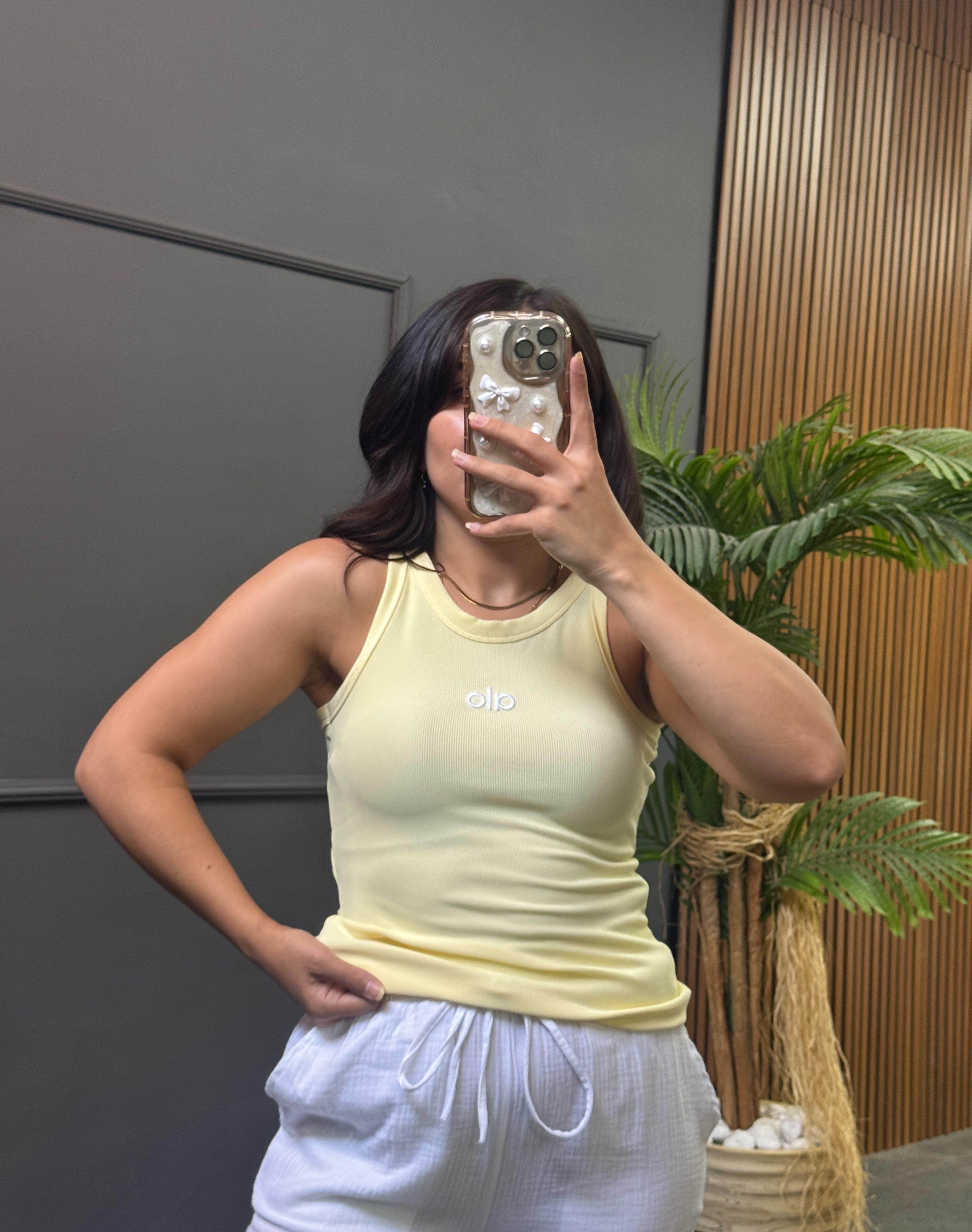 marka muadil sarı atlet