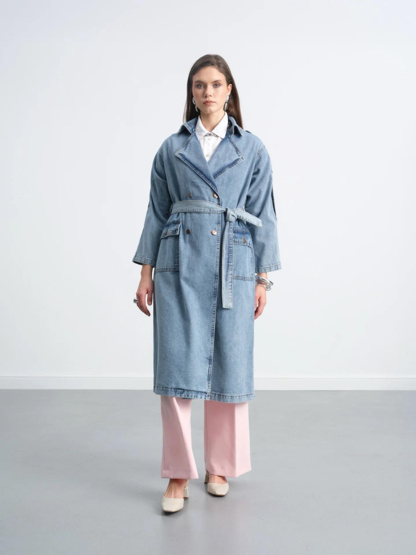 Apolet Omuz Detaylı Kruvaze Yaka Kuşaklı Denim Uzun Denim Gabardin Trençkot 6822