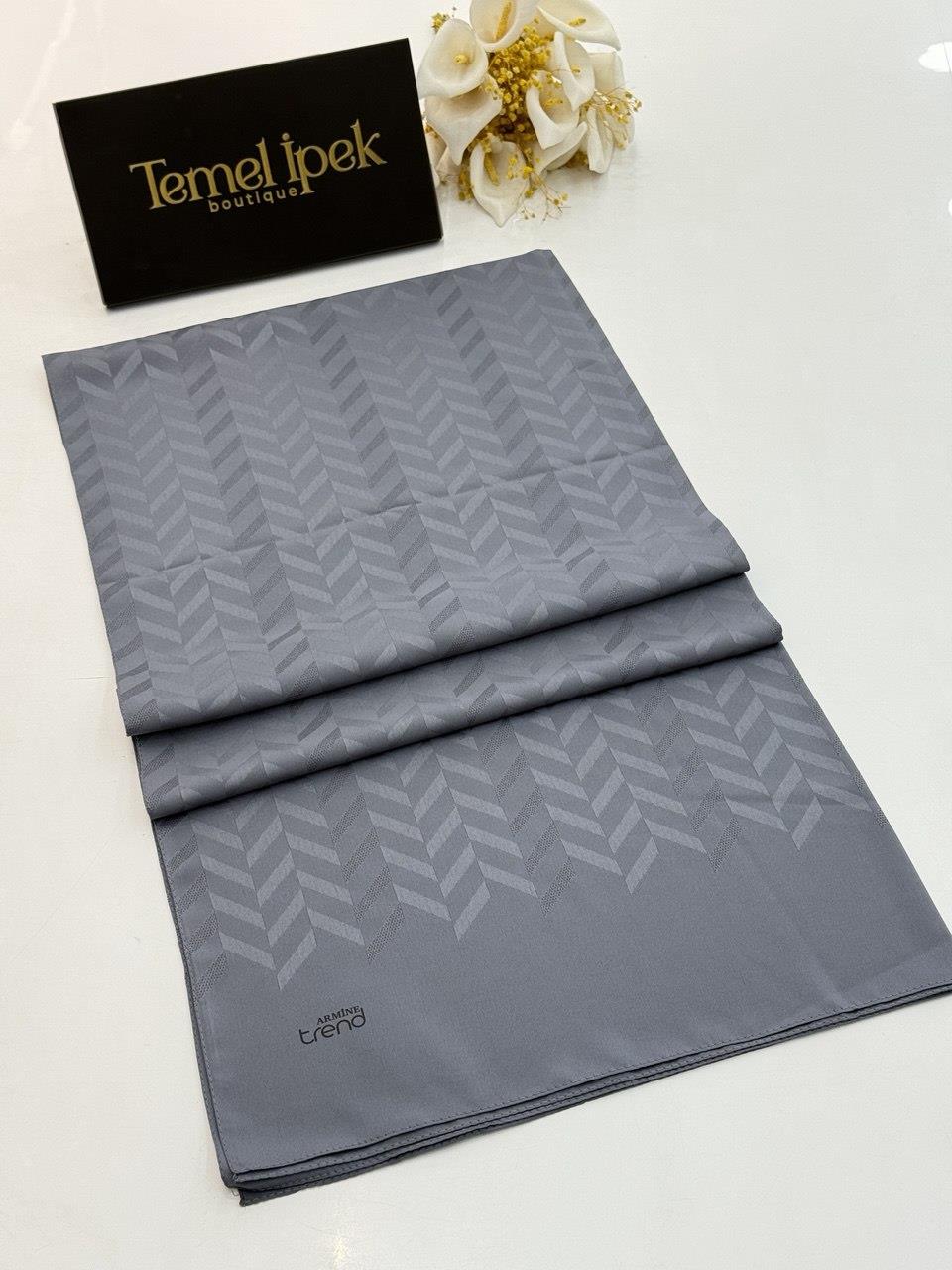 Armine Trend - J. Capri Şal 1 03224