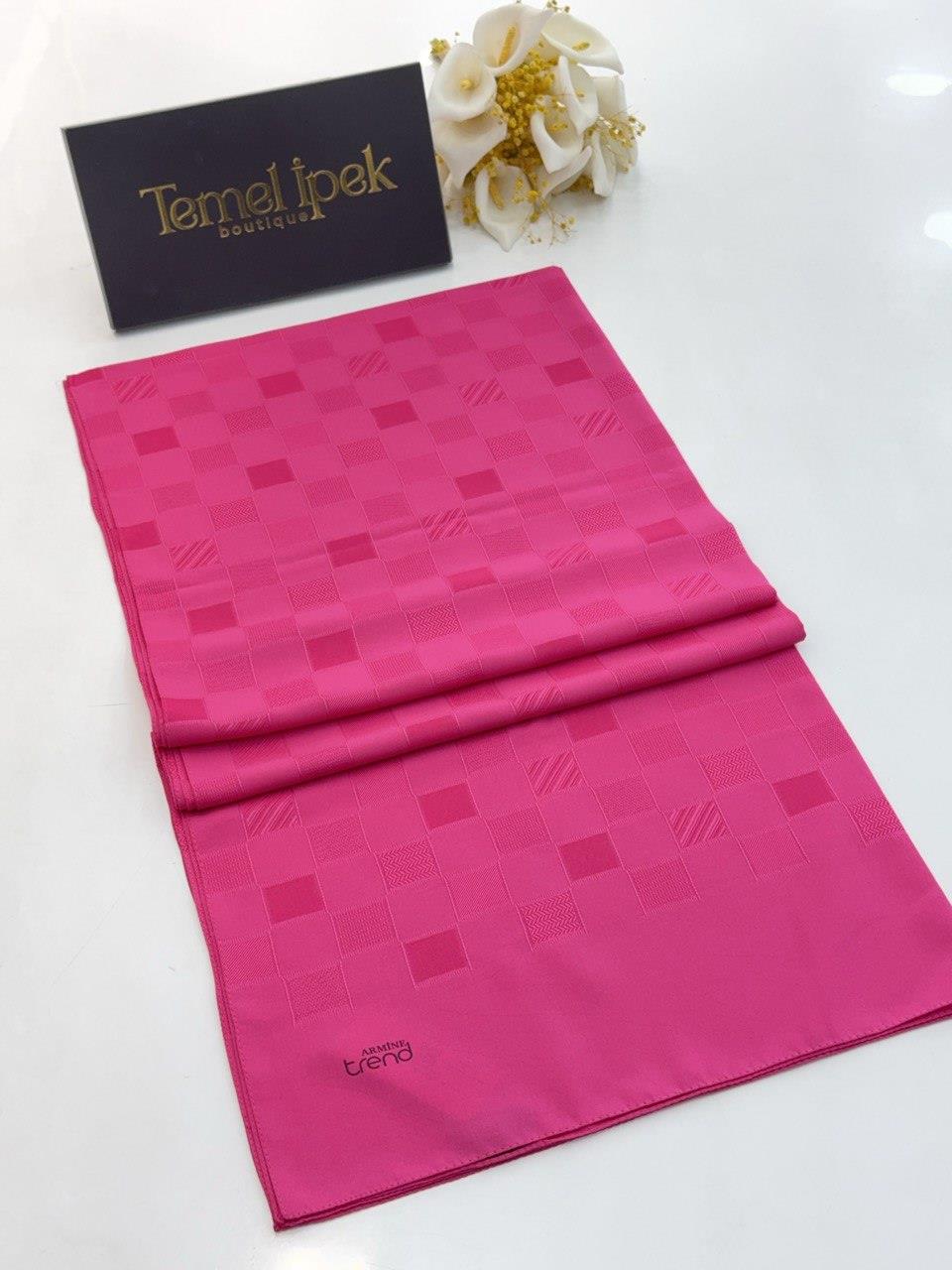 Armine Trend - J. Capri Şal 03221