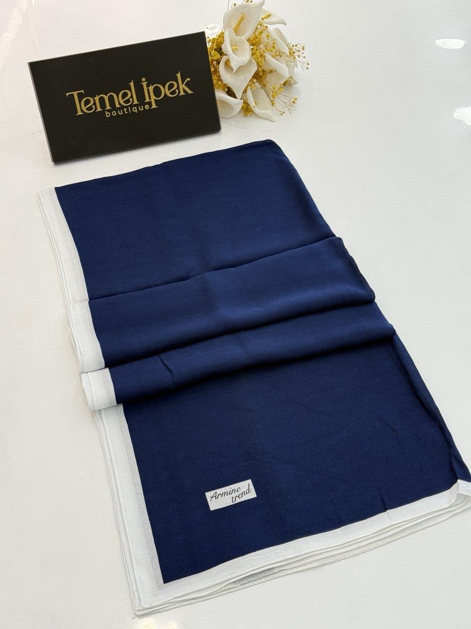 Armine Trend - Monogram Şal 03220