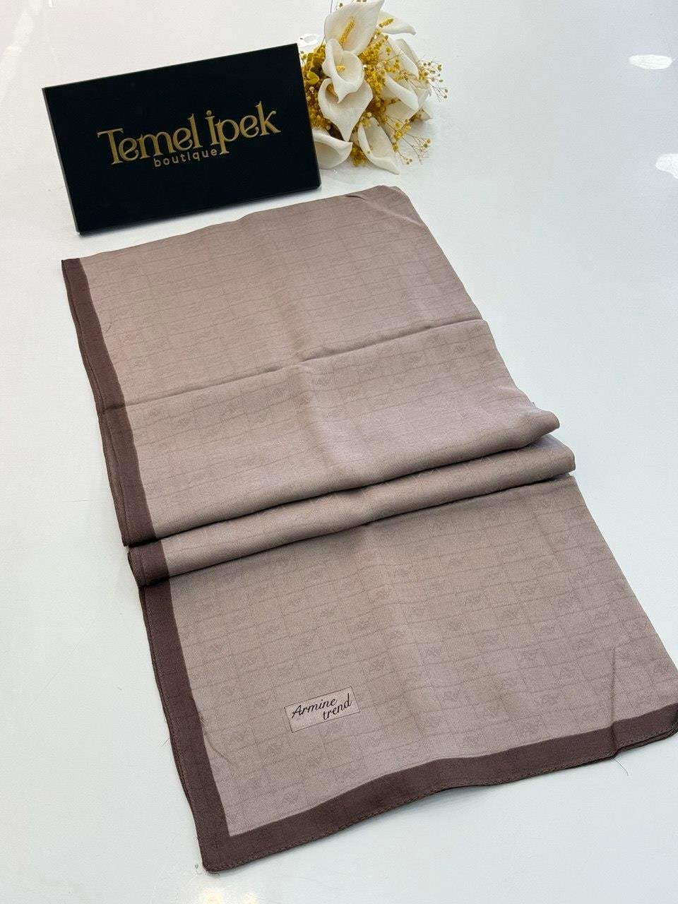 Armine Trend - Monogram Şal 03220 (Hafif Kusurlu)