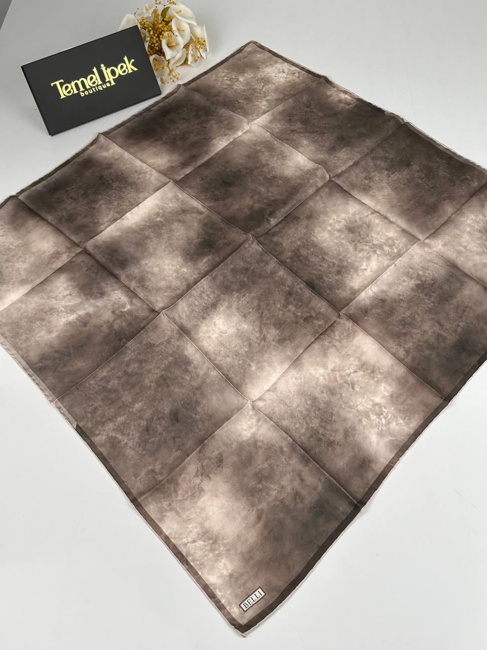 Belli - Saf Twill İpek Eşarp 4008D