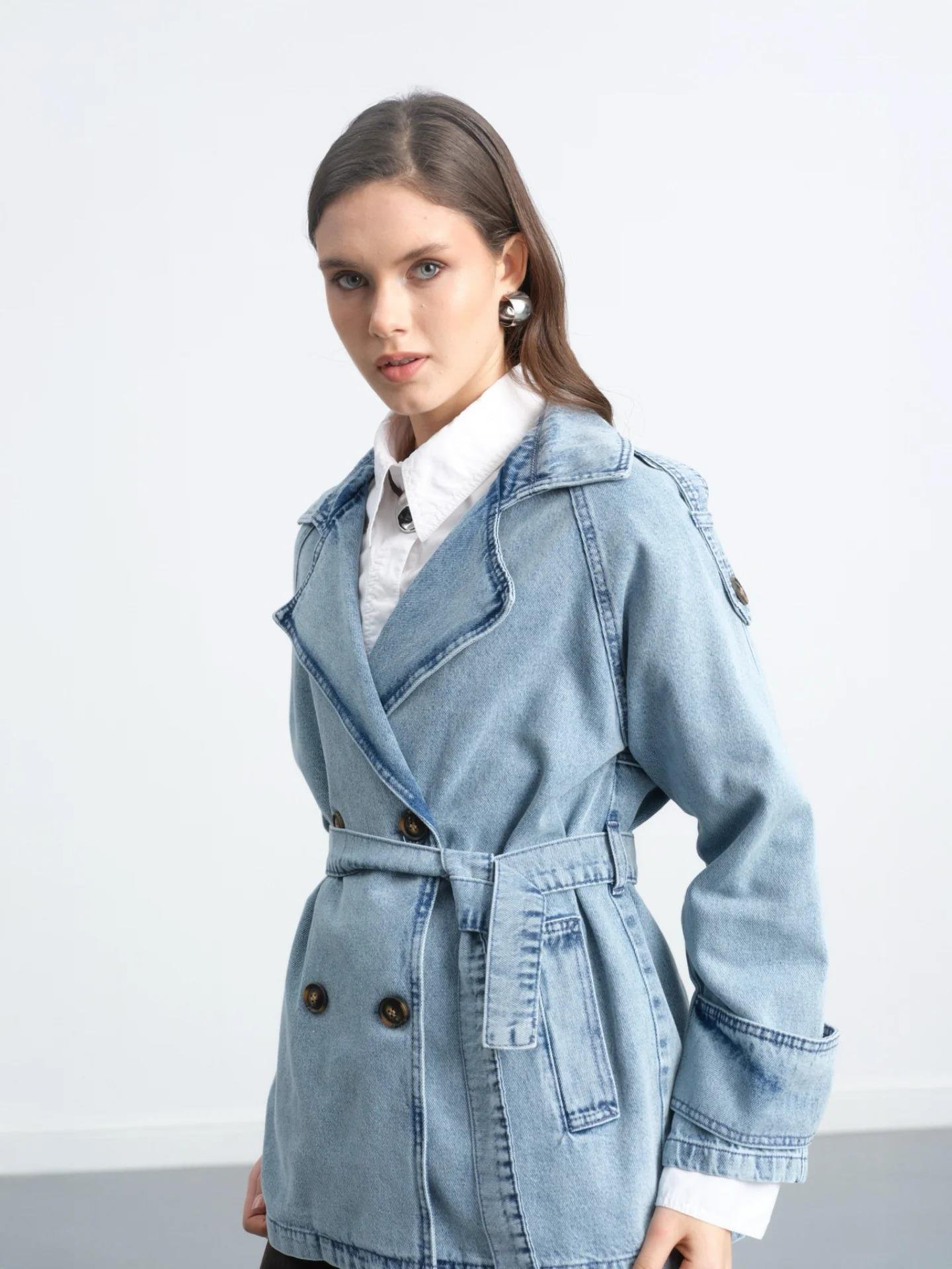 Kruvaze Yaka Kuşaklı Cepli Denim Trençkot 7274