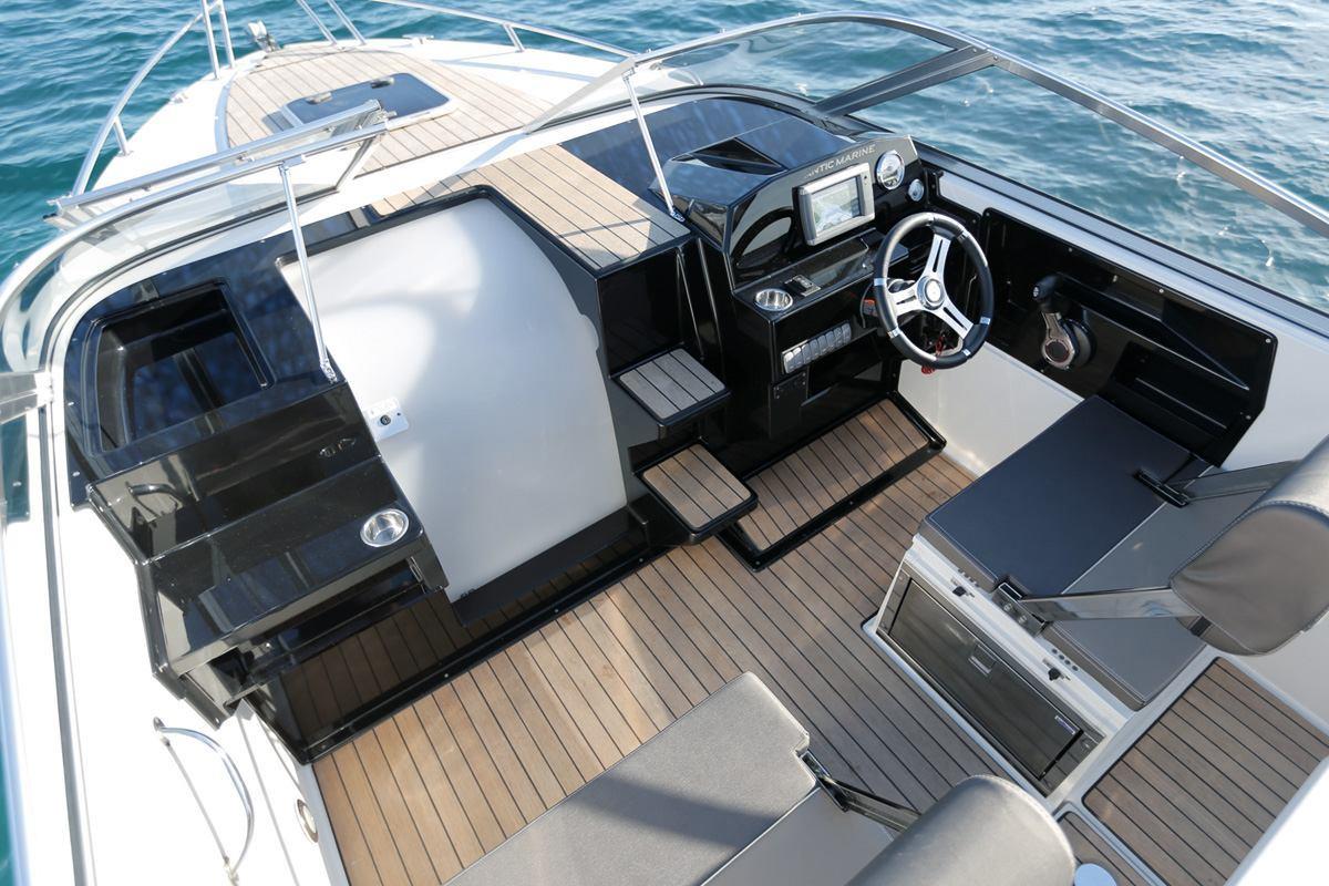 Atlantic Marine - DAY CRUISER 720
