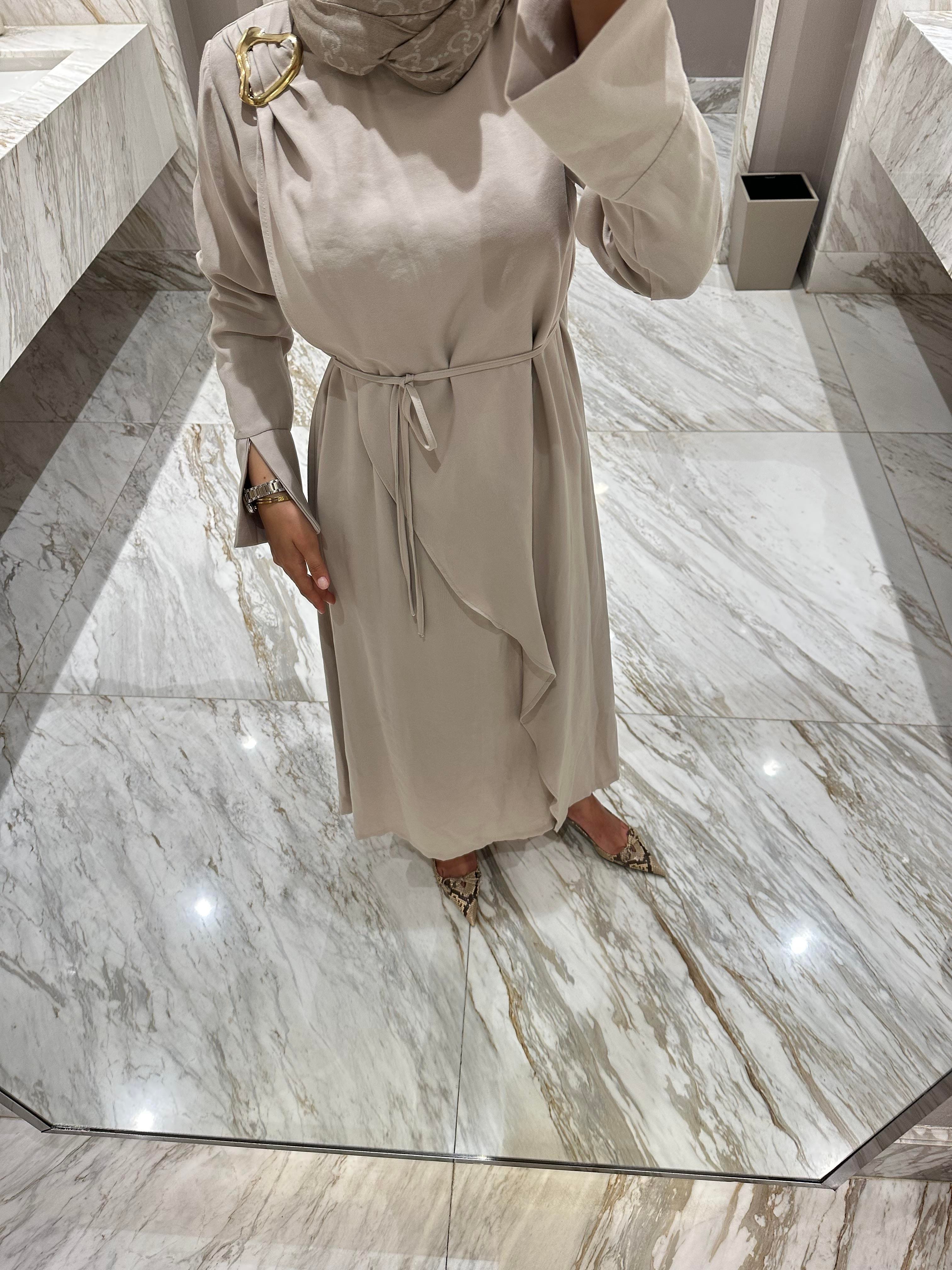 Sofia Elbise Taş
