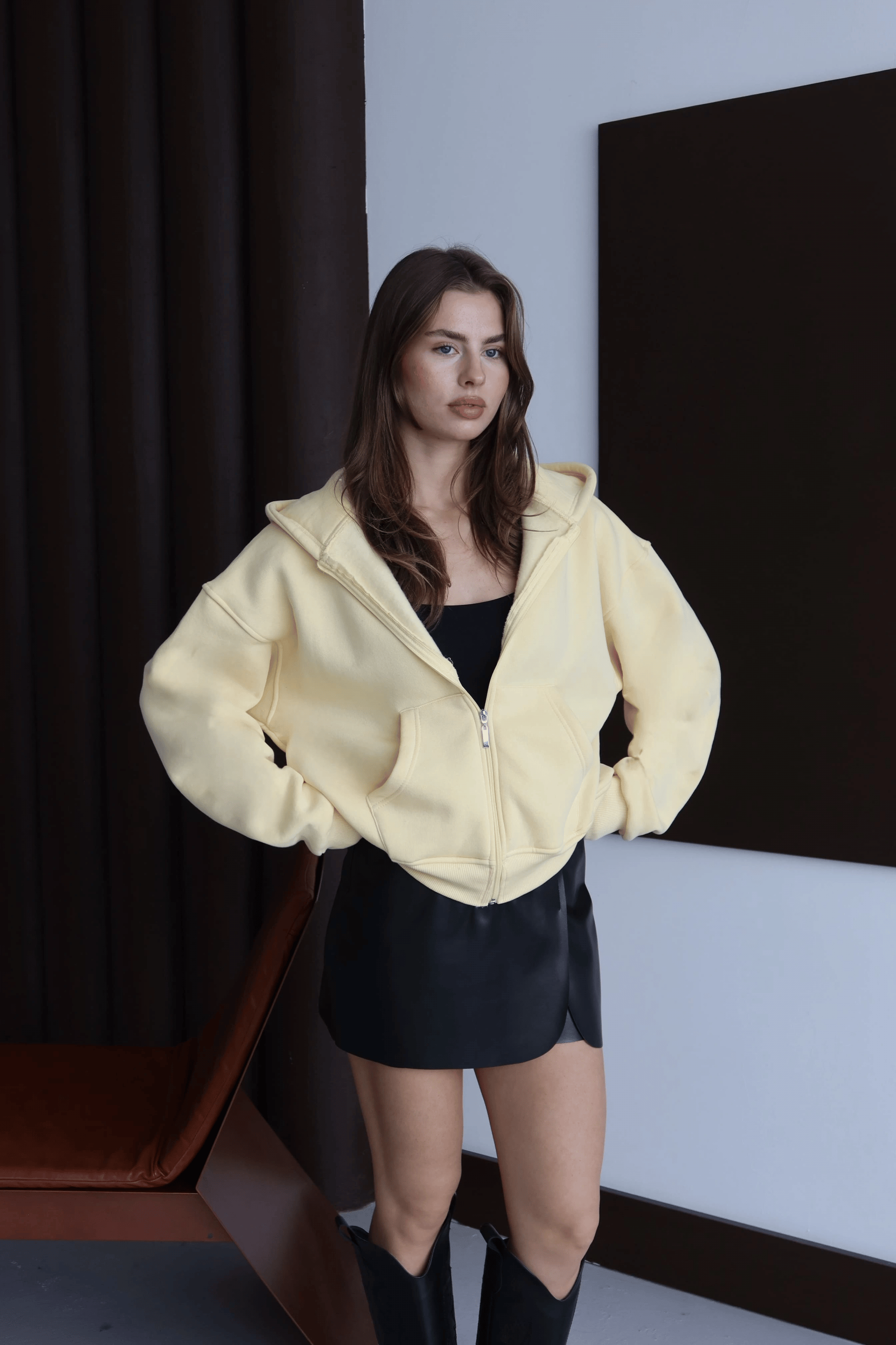 3 iplik şardonlu kapşonlu hoodie frm sarı p510437
