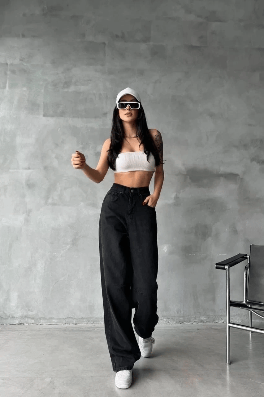 Arkadan tokalı jeans pantolon Siyah