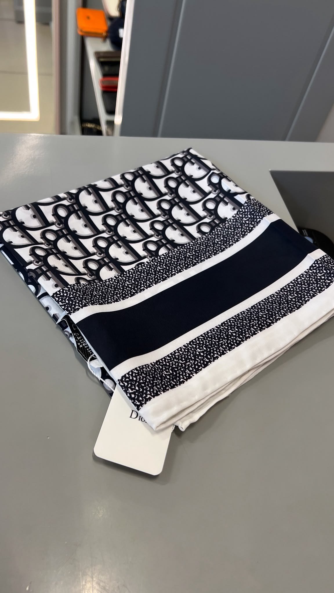 Marka Model 90x90 Çift Yönlü Lacivert - Bordo Fular