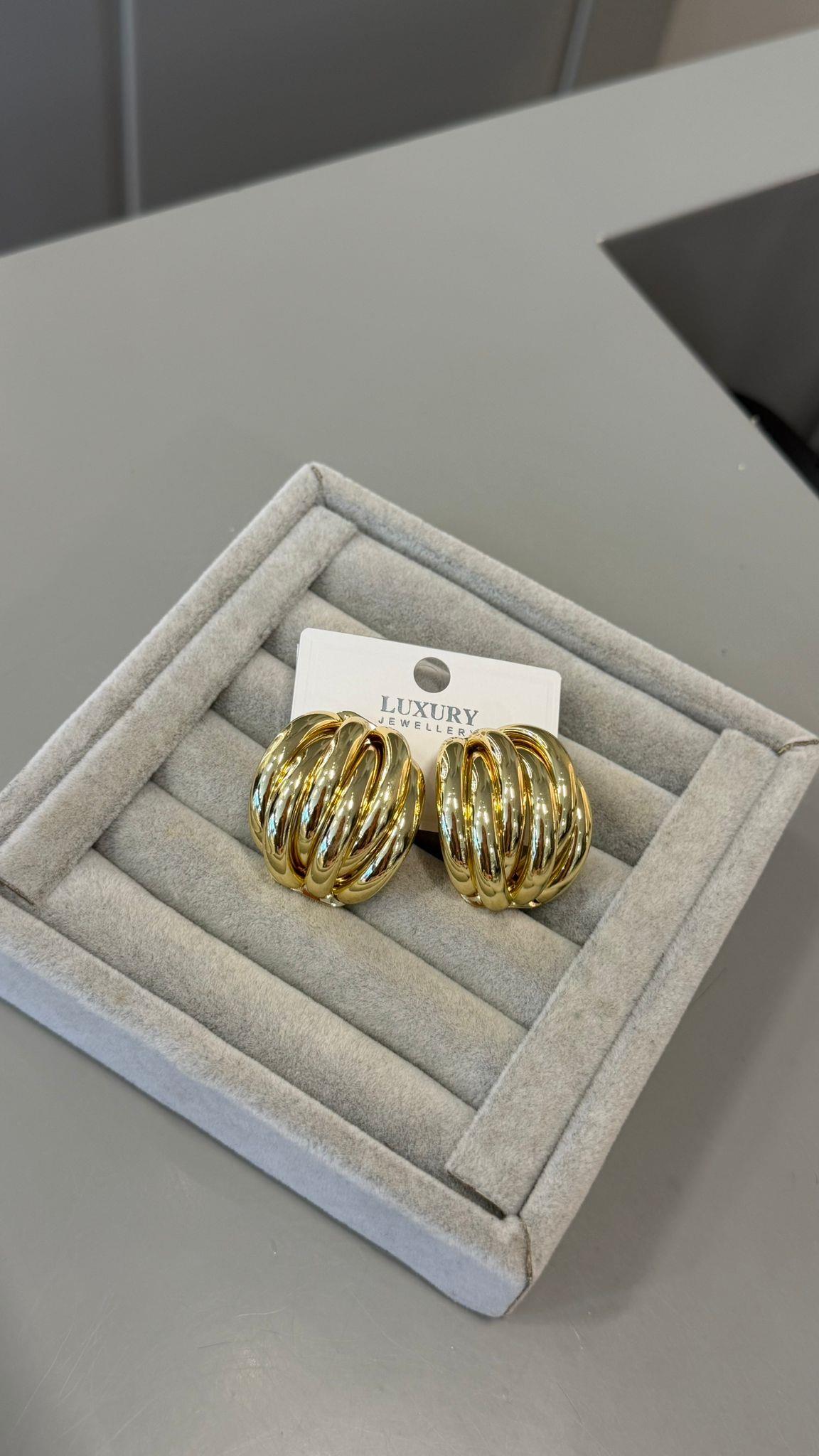 Marka Model Bombeli Gold Küpe