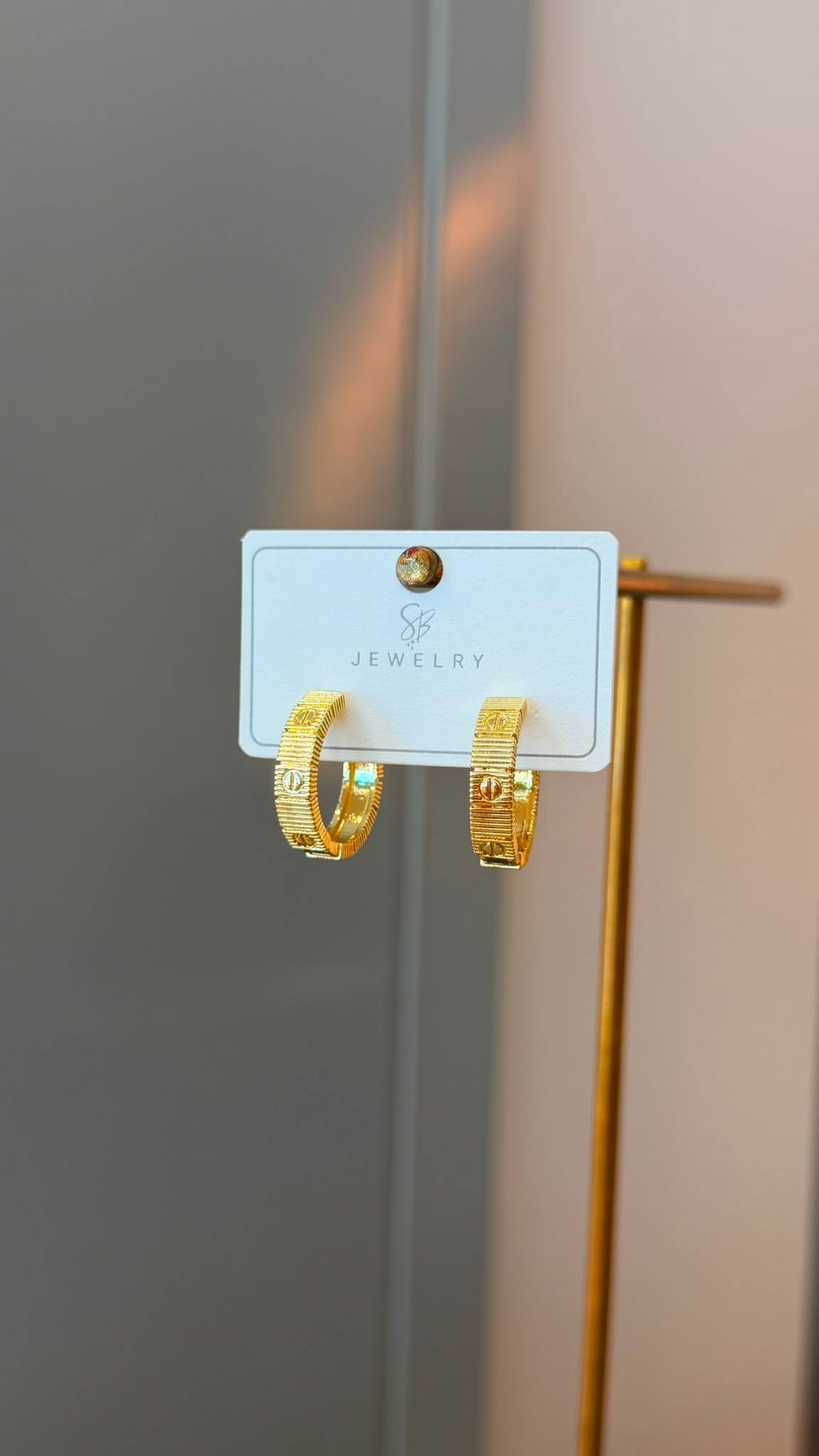 Marka Model Gold Halka Küpe