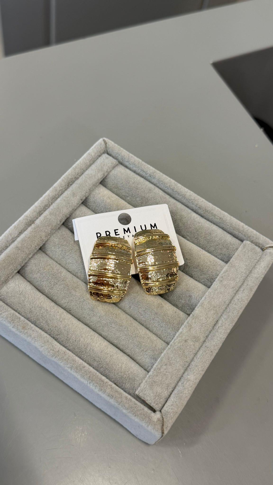 Marka Model Gold Plaka Küpe