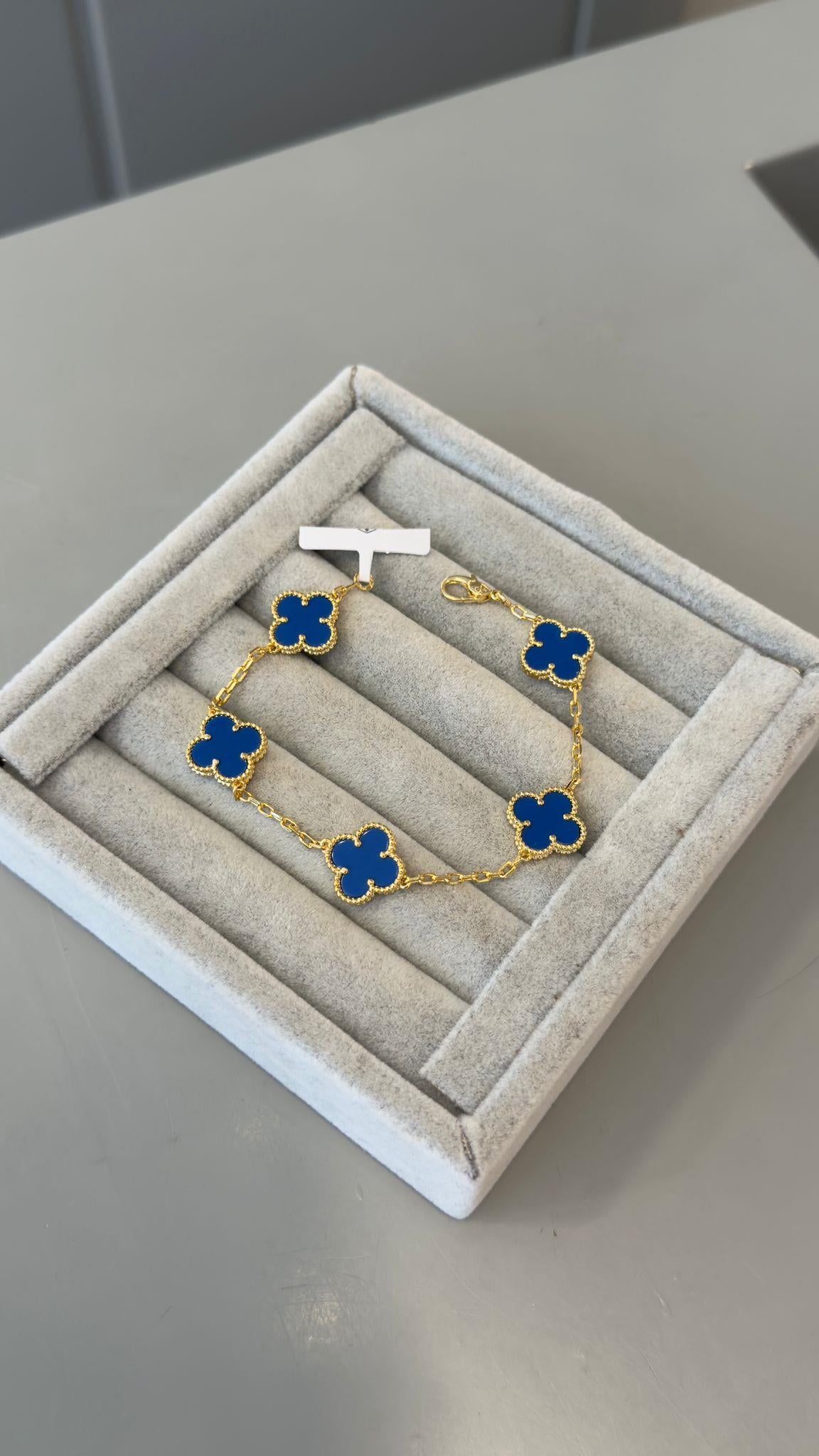 Marka Model İthal Seri Gold Mavi Yonca Bileklik