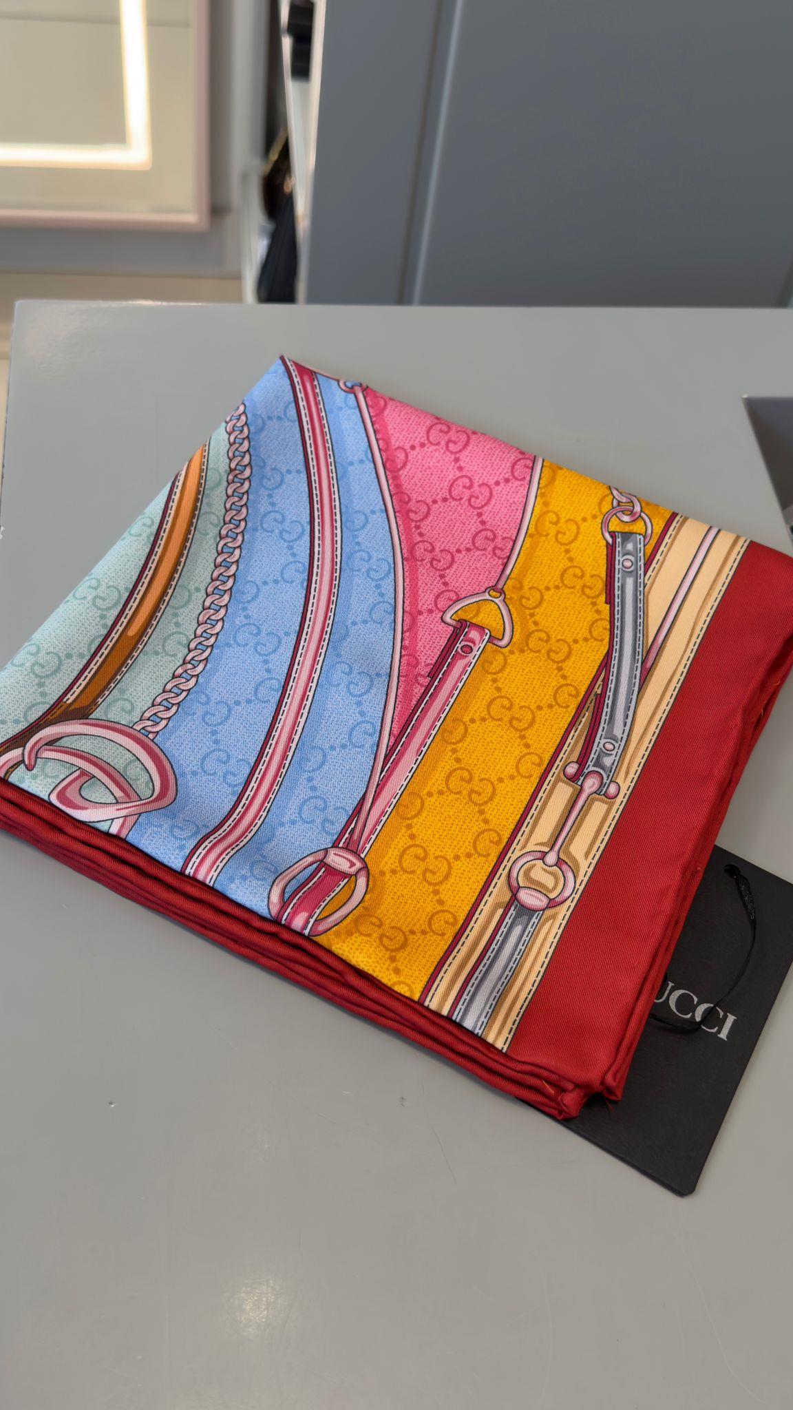 Marka Model Pembe-Mavi 90x90 İpek Fular