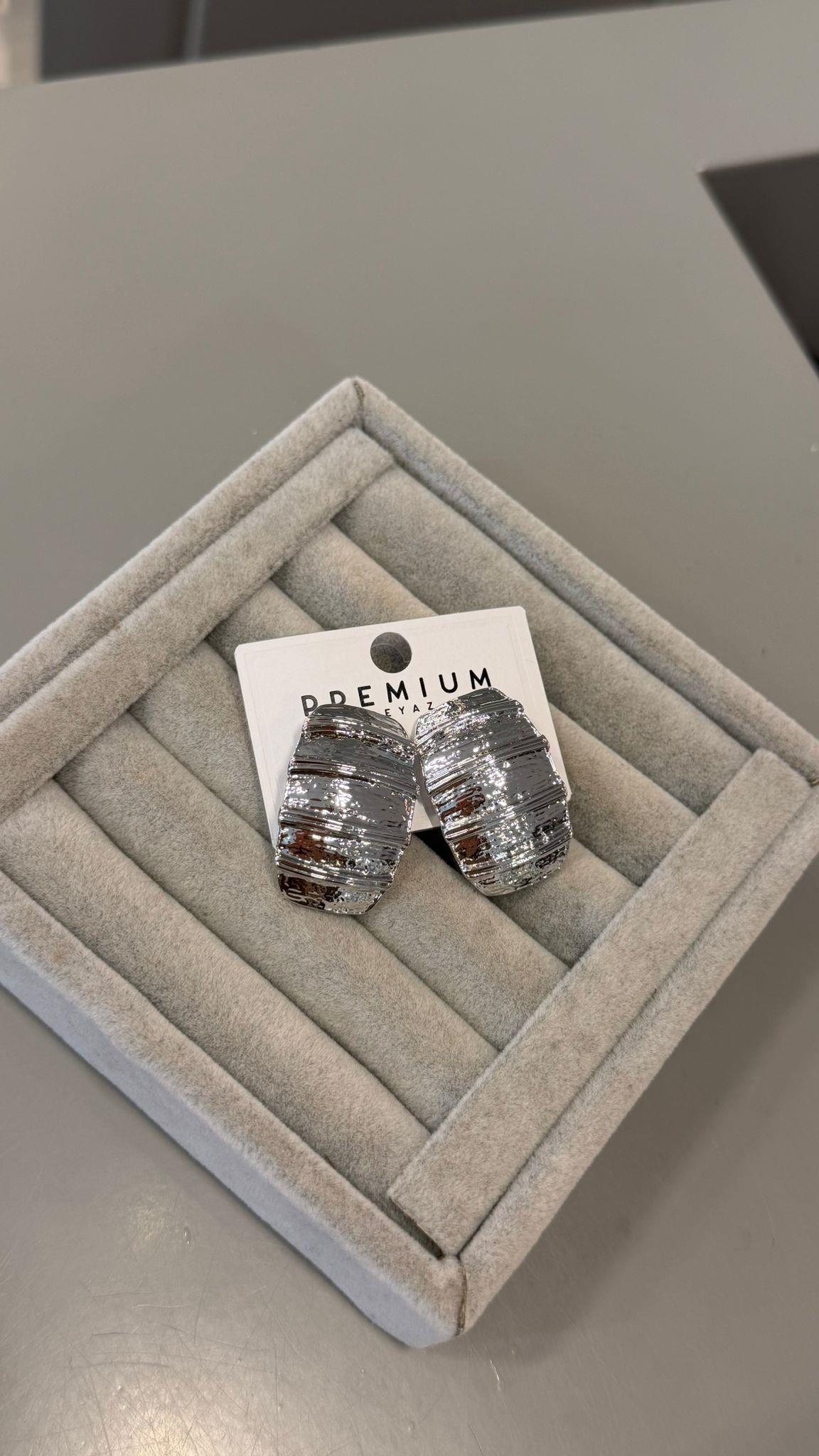 Marka Model Silver Plaka Küpe