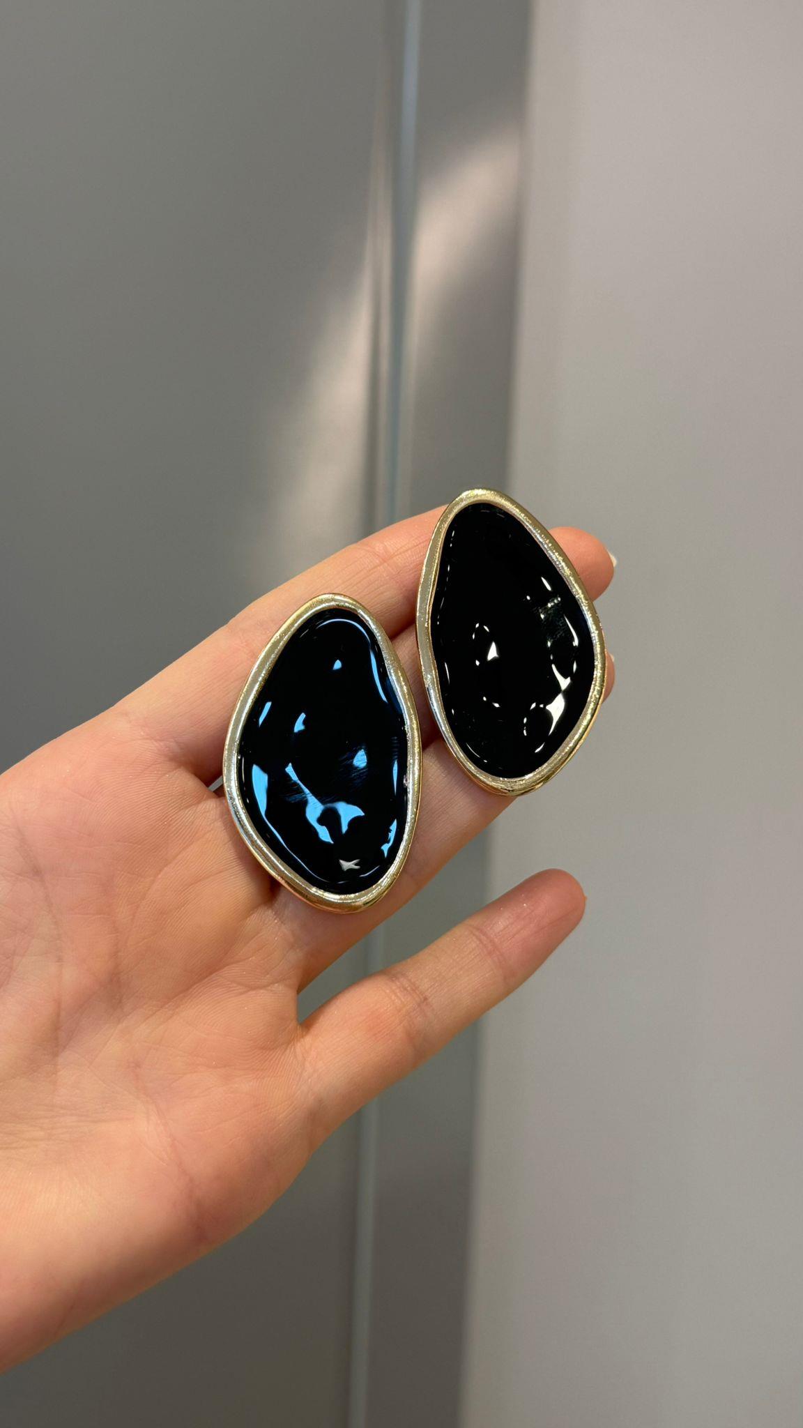 Marka Model Siyah Küpe