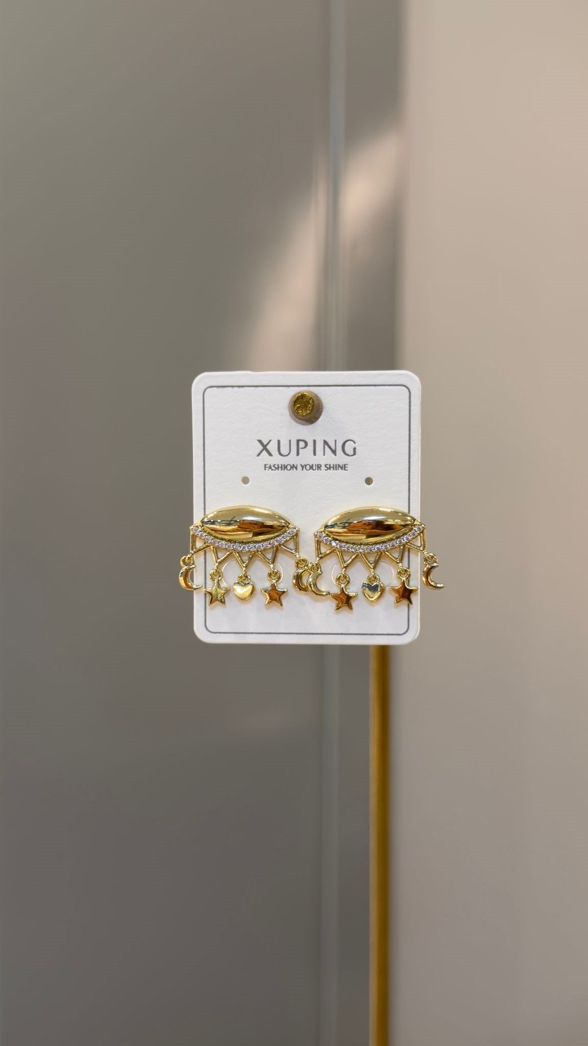 Özel Seri 14K Oval Model Ay-Yıldız Figürlü Küpe 