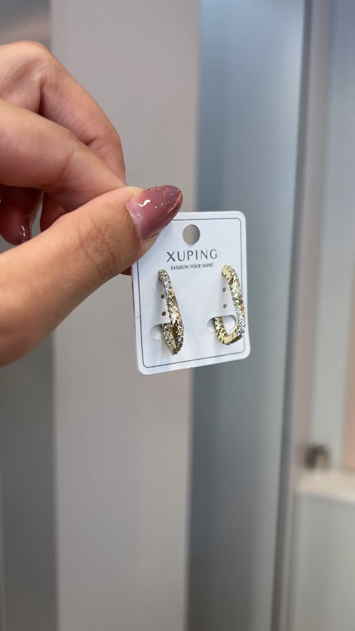 Özel Seri 14K Taşlı Asimetrik Gold Küpe